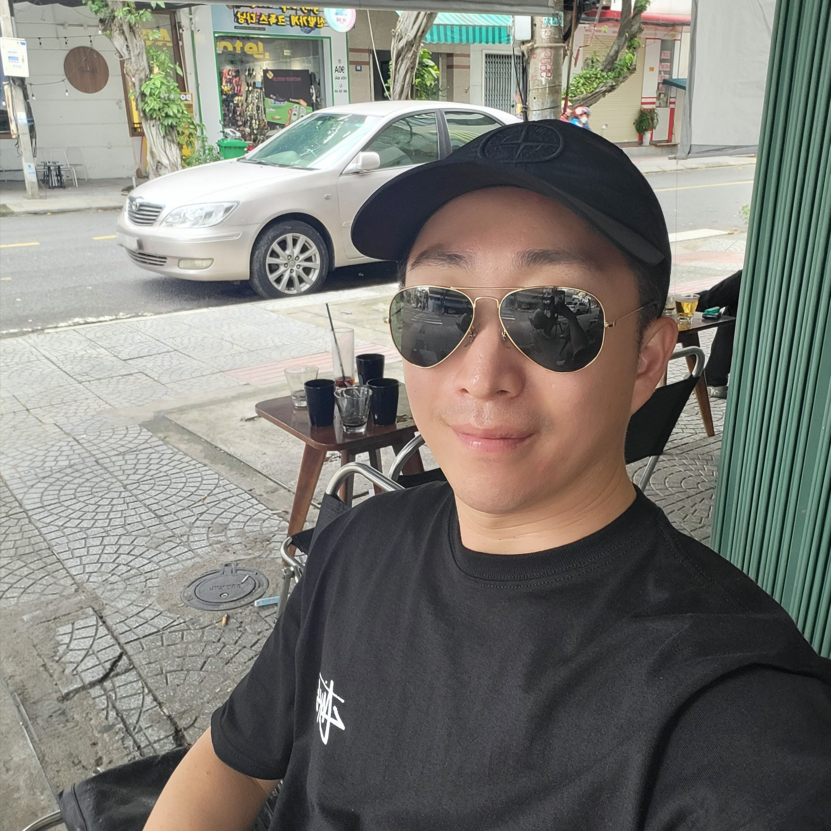 Stussy ITP Flower T-Shirt Black, Ray-Ban Aviator Large Metal II Polished Gold Frame Green Classic G-15 Lenses 착용 스타일 - 1