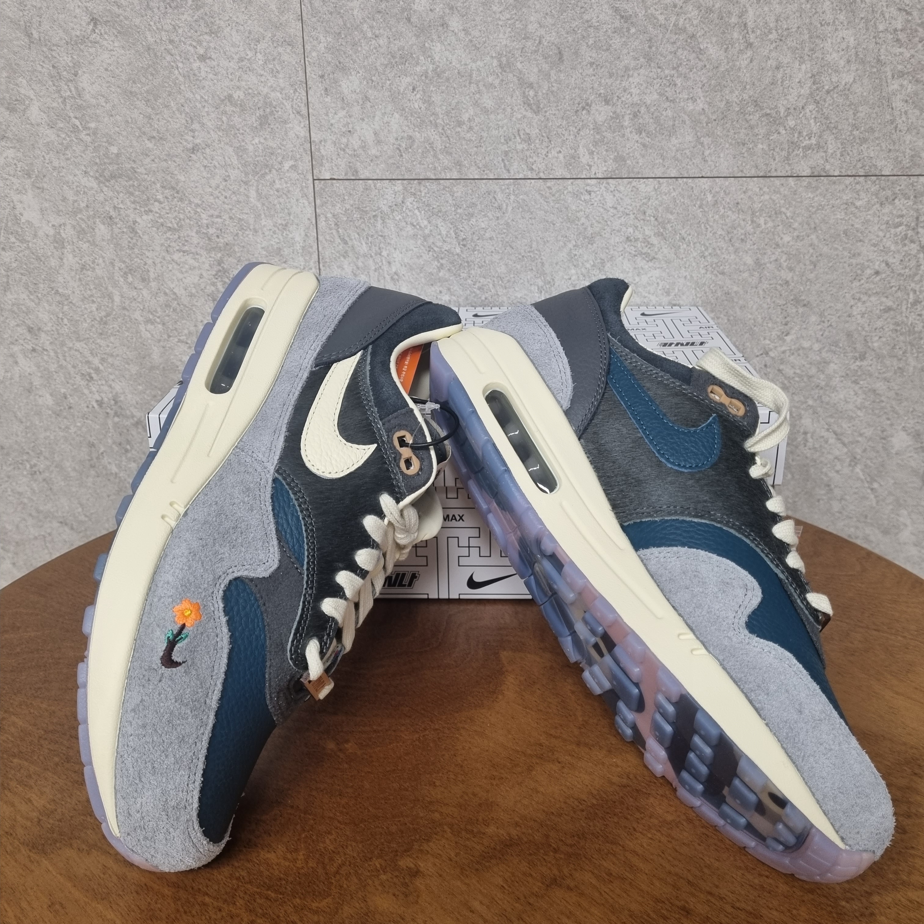 Nike x Kasina Air Max 1 SP Won-Ang Particle Grey 착용 스타일 - 2