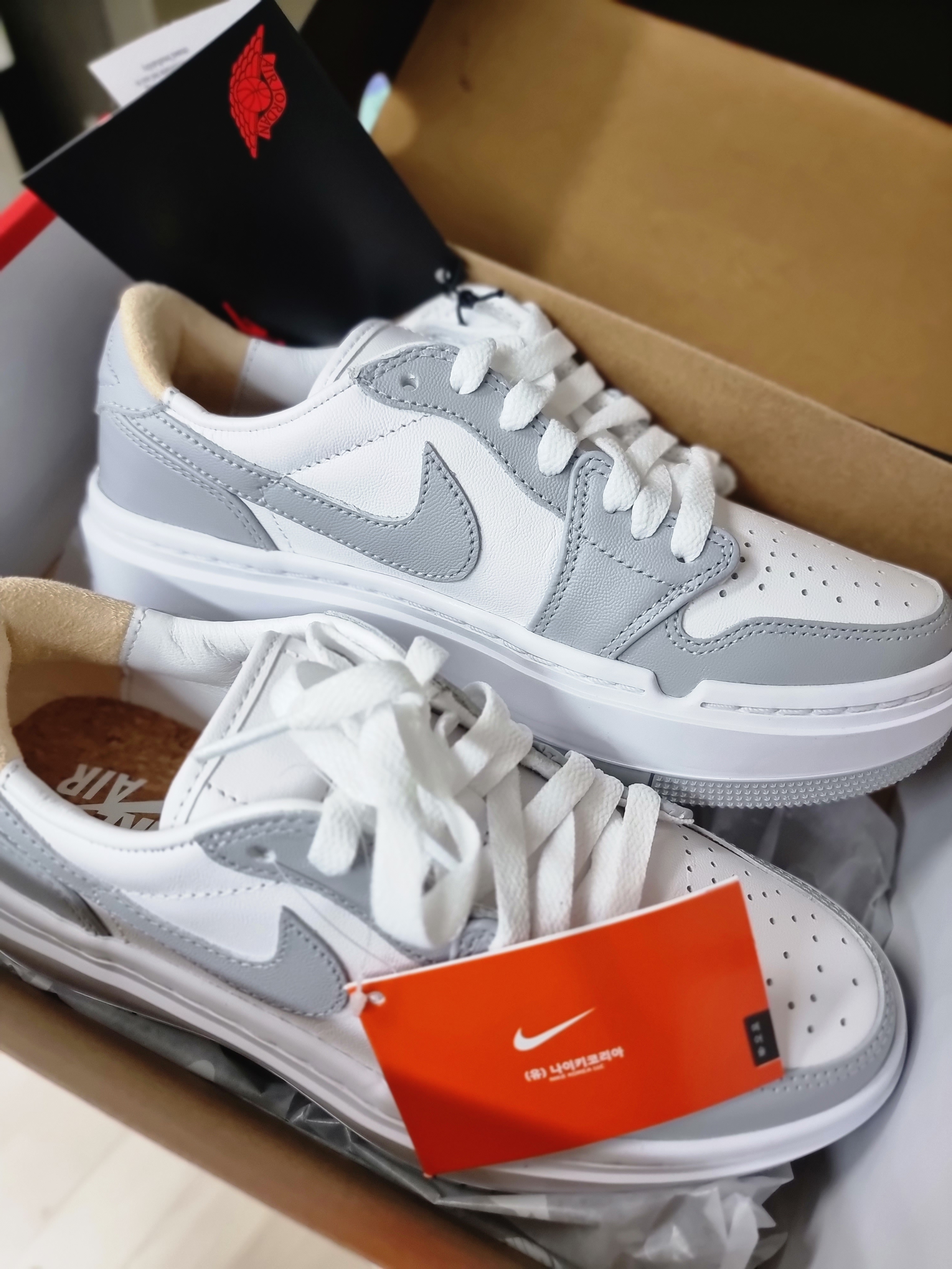 (W) Jordan 1 Elevate Low White and Wolf Grey 착용 스타일