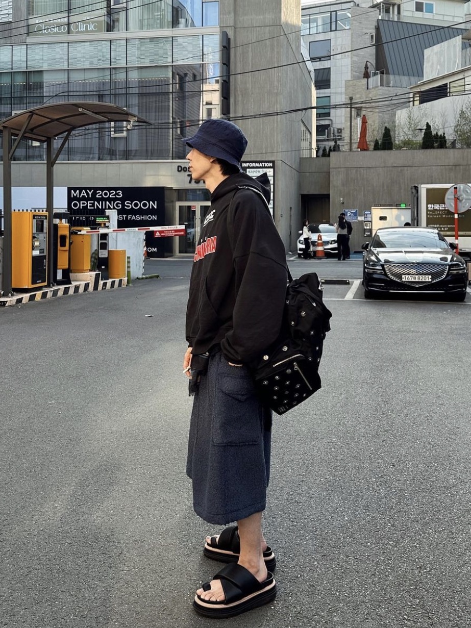 Porter x Toga Backpack Black 착용 스타일