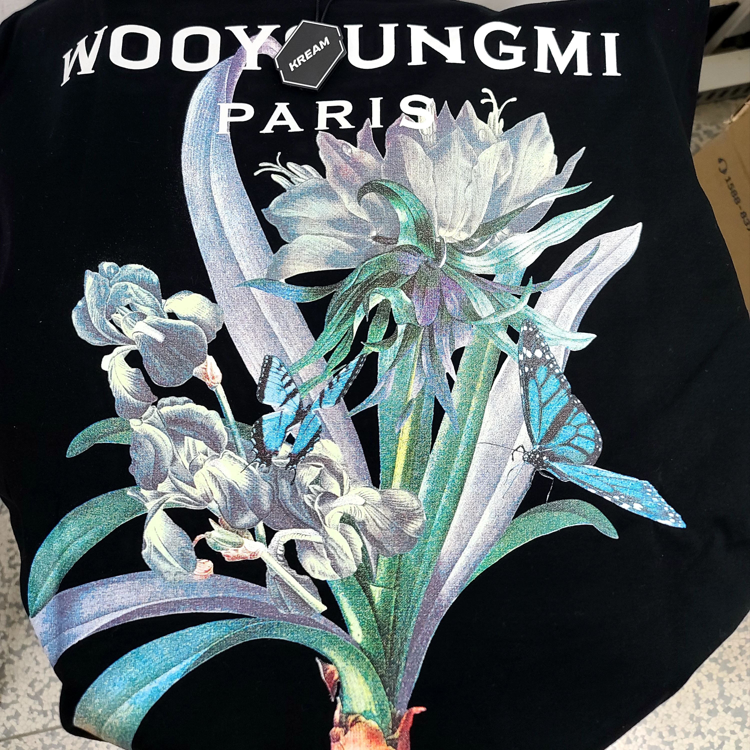 Wooyoungmi Flower Print Back Logo T-Shirt Black - 23SS 착용 스타일