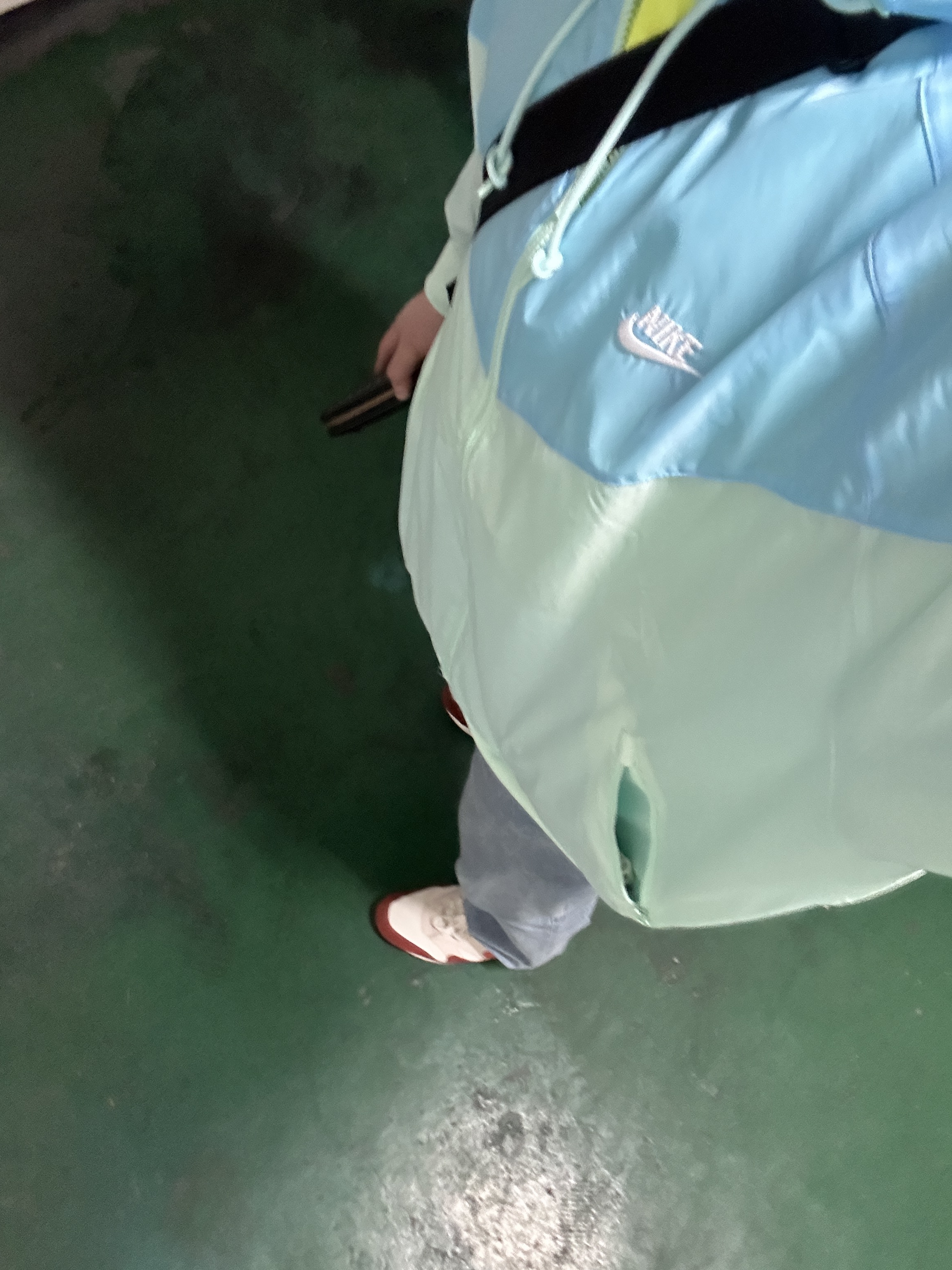 Supreme x Burberry Regular Jean Washed Blue - 22SS 착용 스타일 - 2
