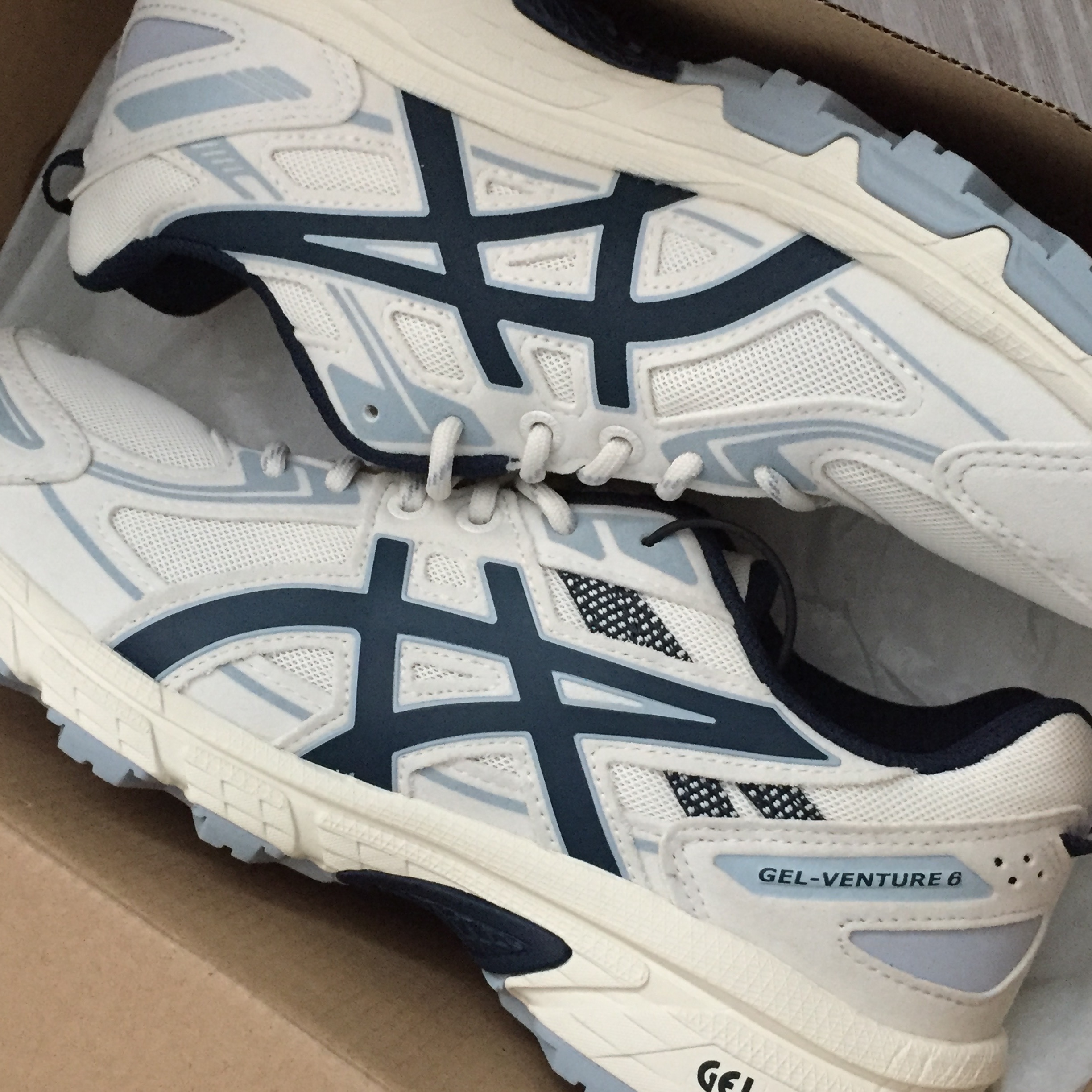 Asics Gel-Venture 6 SPS Birch French Blue 착용 스타일 - 1