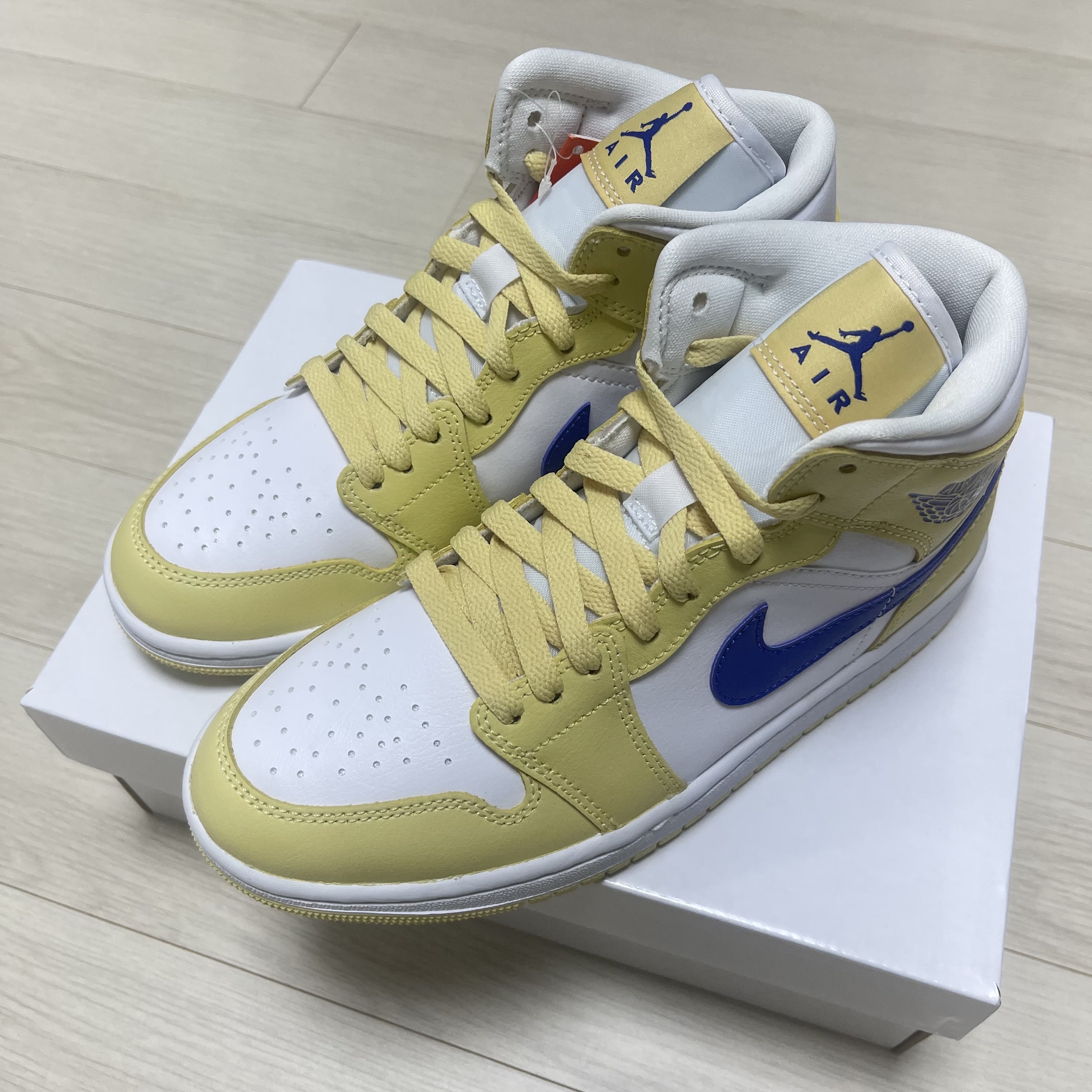 (W) Jordan 1 Mid Lemon Wash Lapis 착용 스타일 - 4