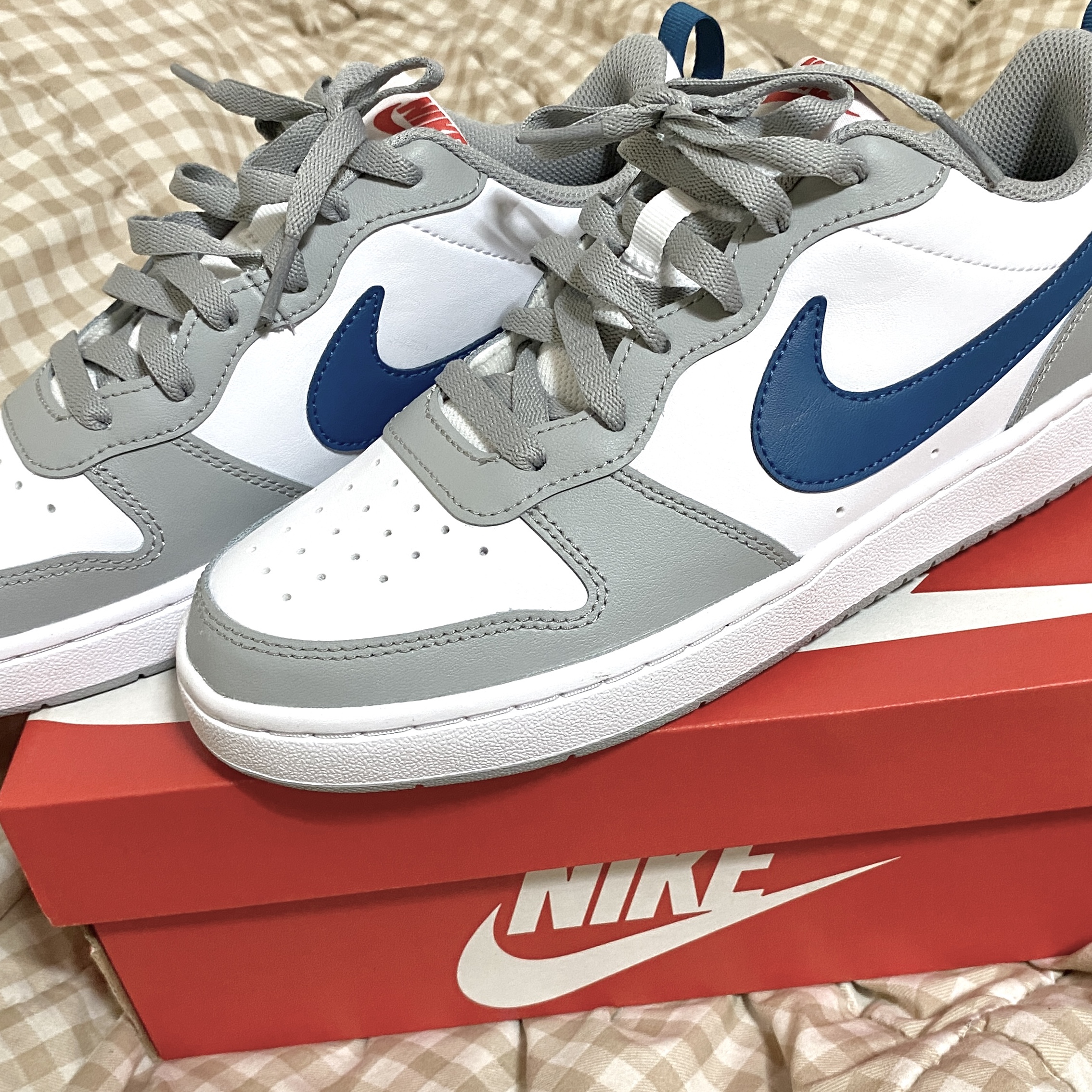 (GS) Nike Court Borough Low 2 Light Smoke Grey 착용 스타일