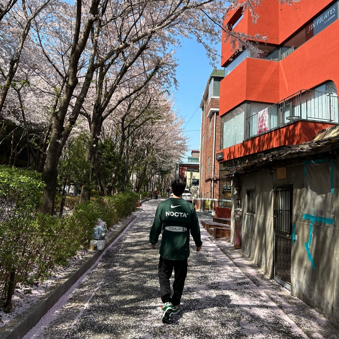 Nike x Off-White Dunk Low Pine Green, Nike x Drake Nocta Golf Crewneck Top Green - US/EU 착용 스타일