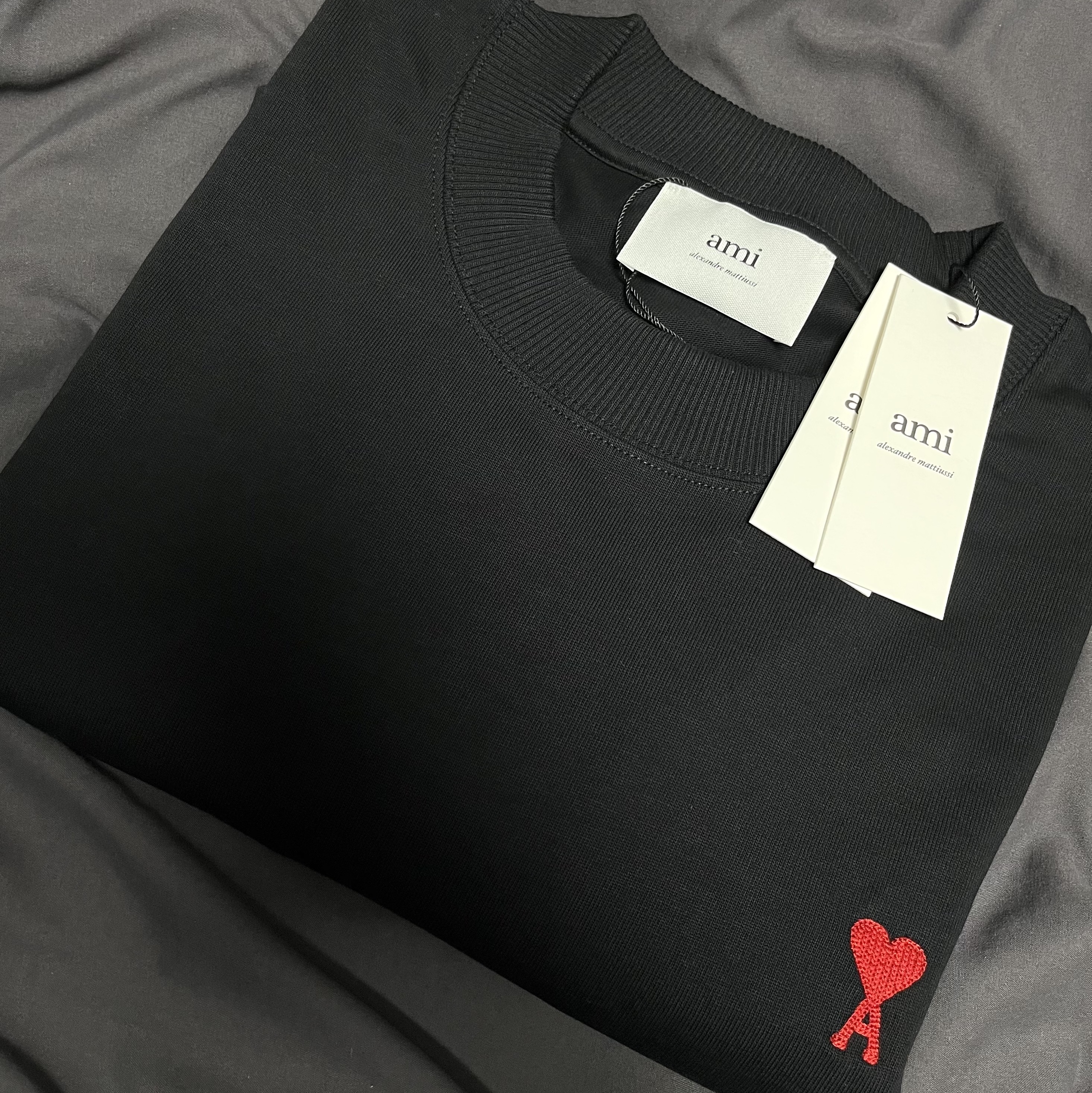 AMI de Coeur LS T-Shirt Black 착용 스타일