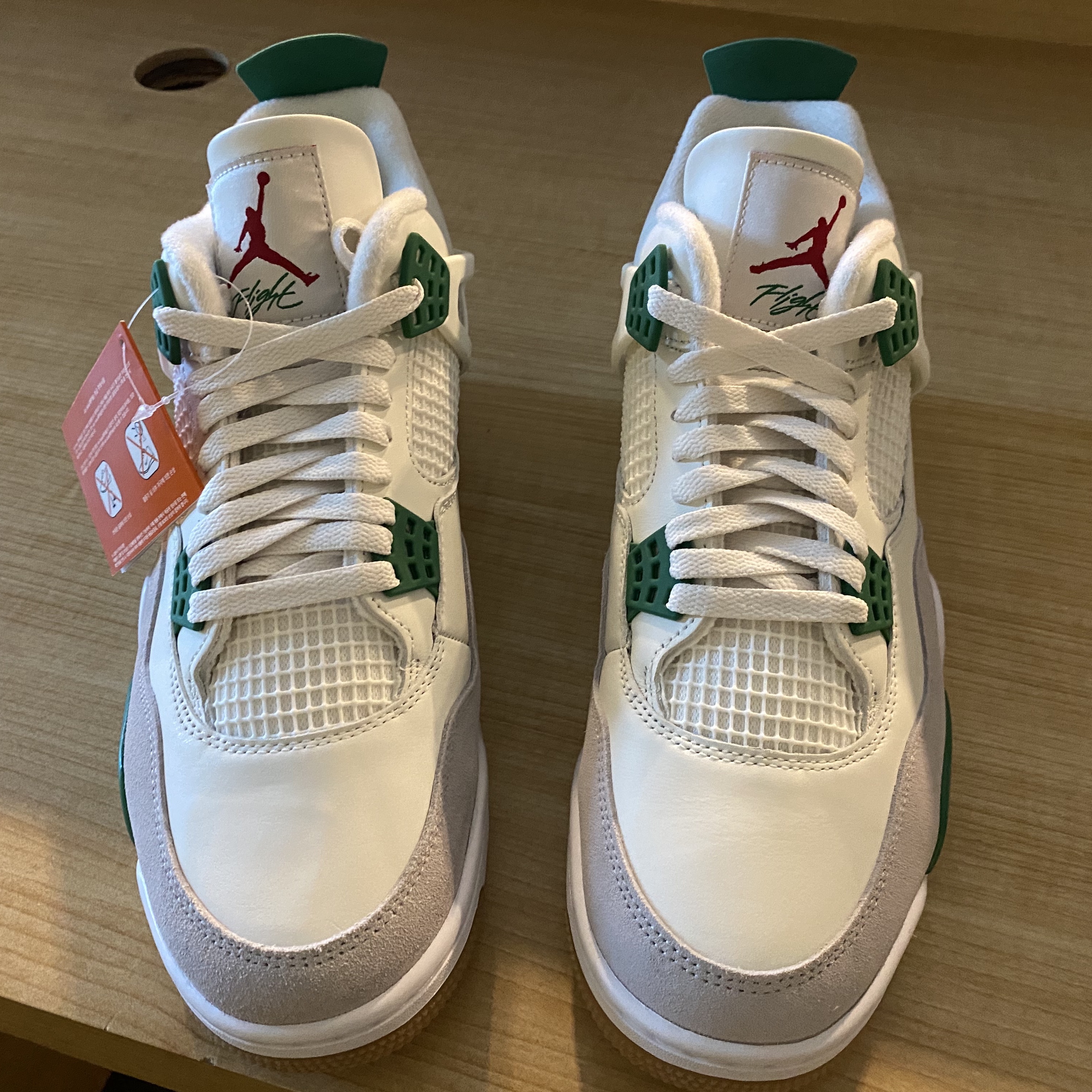 Jordan 4 x Nike SB Retro SP Pine Green 착용 스타일 - 2