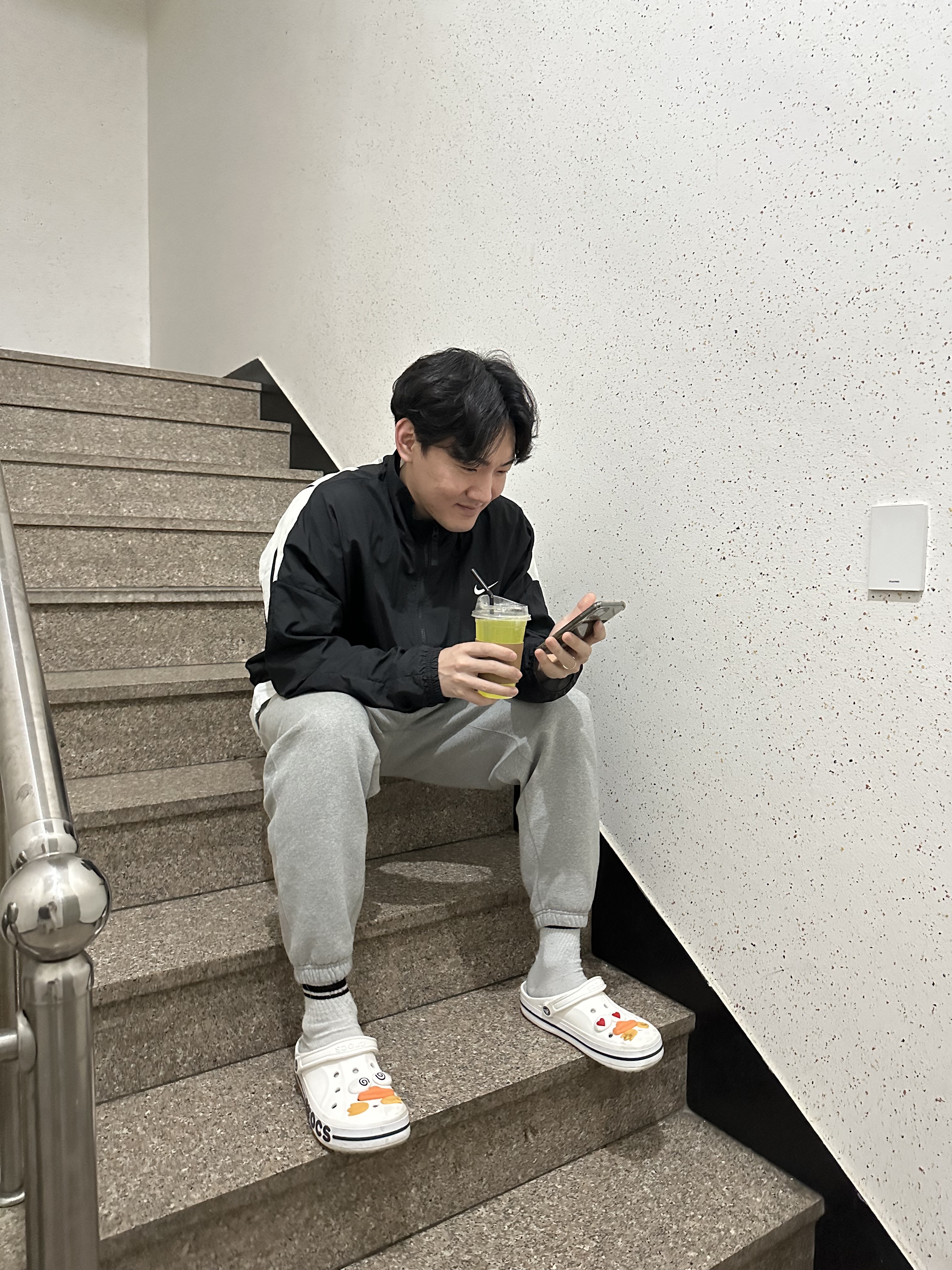 Nike NRG Solo Swoosh Fleece Pants Dark Grey Heather - Asia, Nike Starting Five Jacket Black - Asia 착용 스타일
