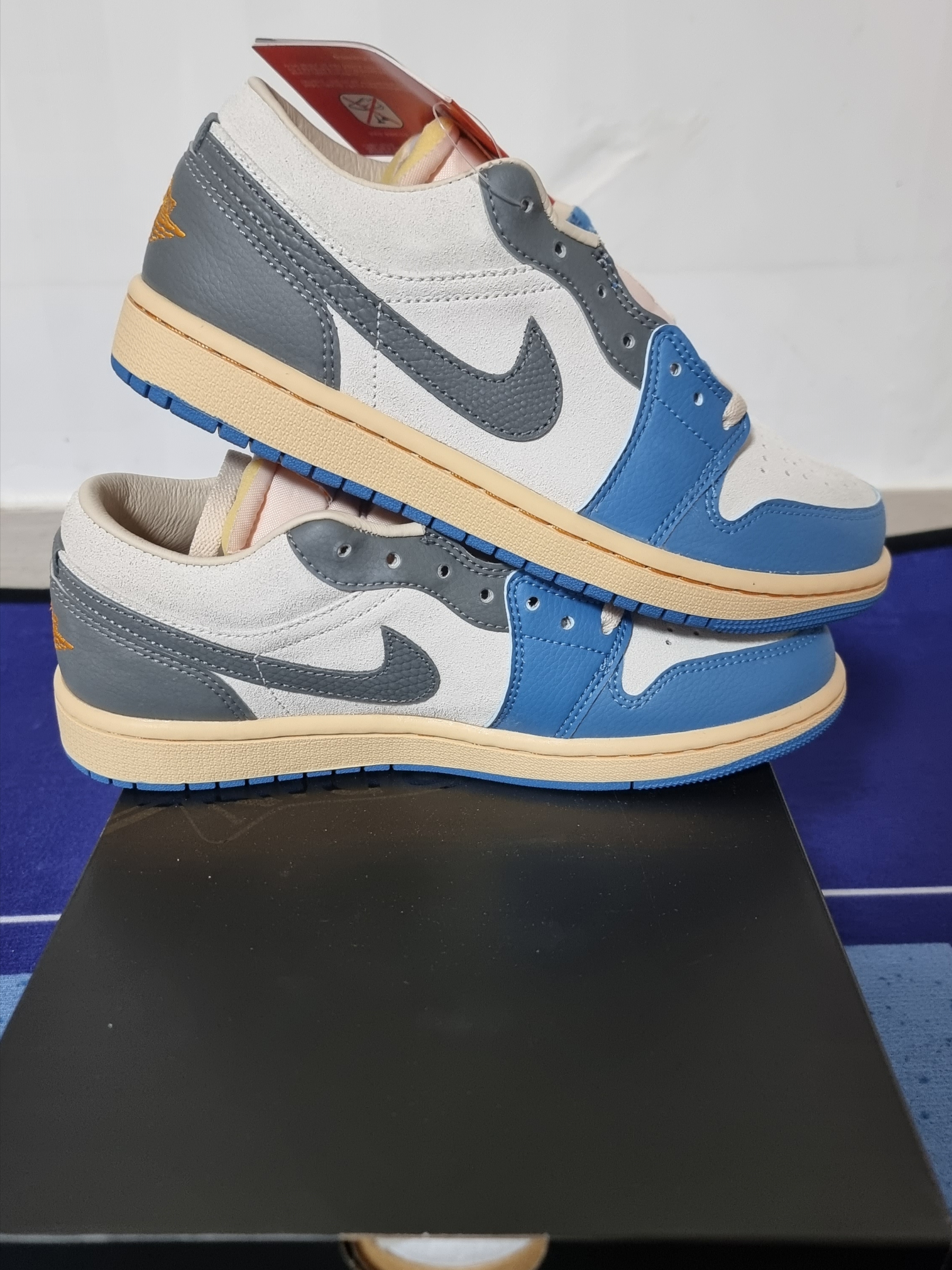 Jordan 1 Low SE Tokyo 96 착용 스타일 - 3