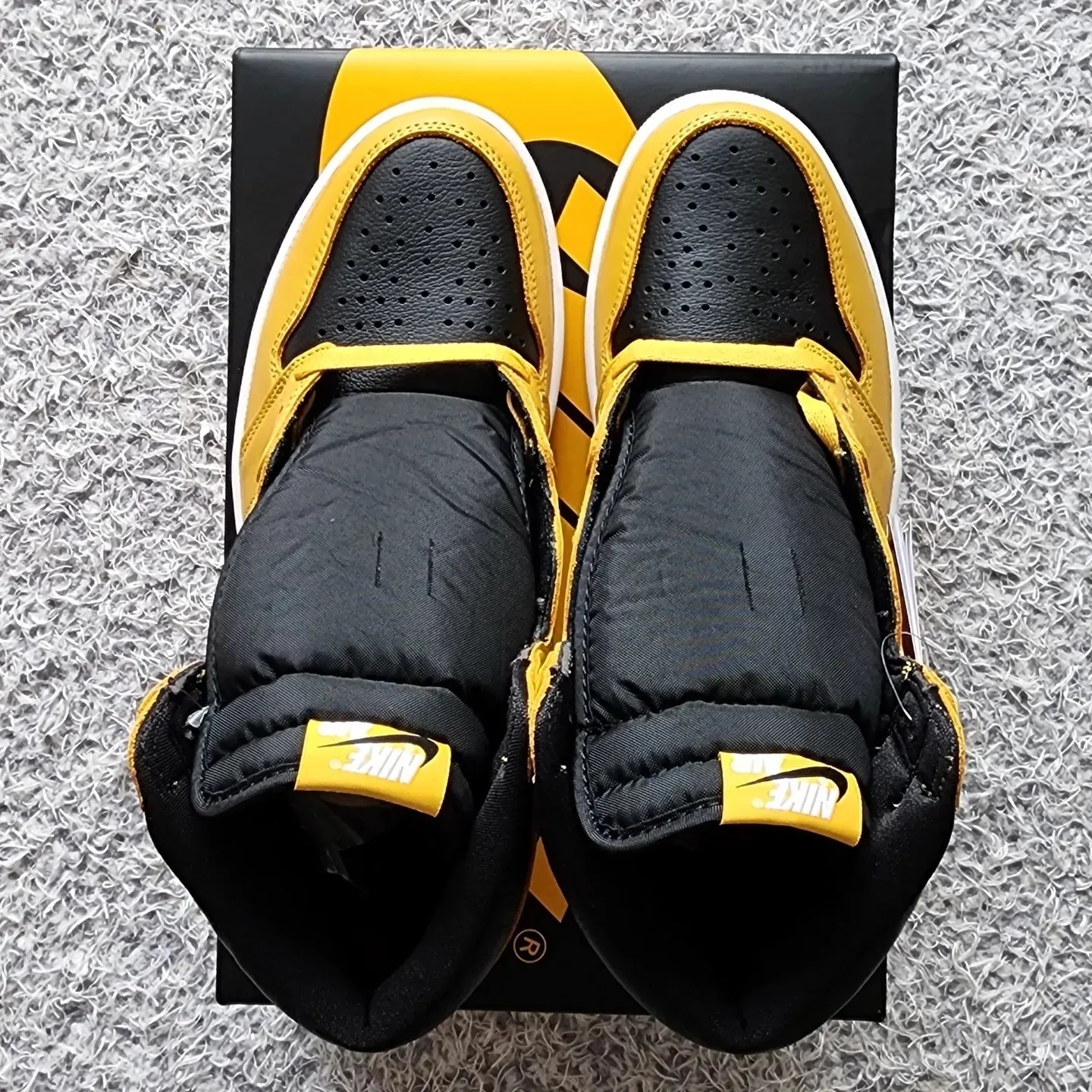 Jordan 1 Retro High OG Pollen 착용 스타일 - 5