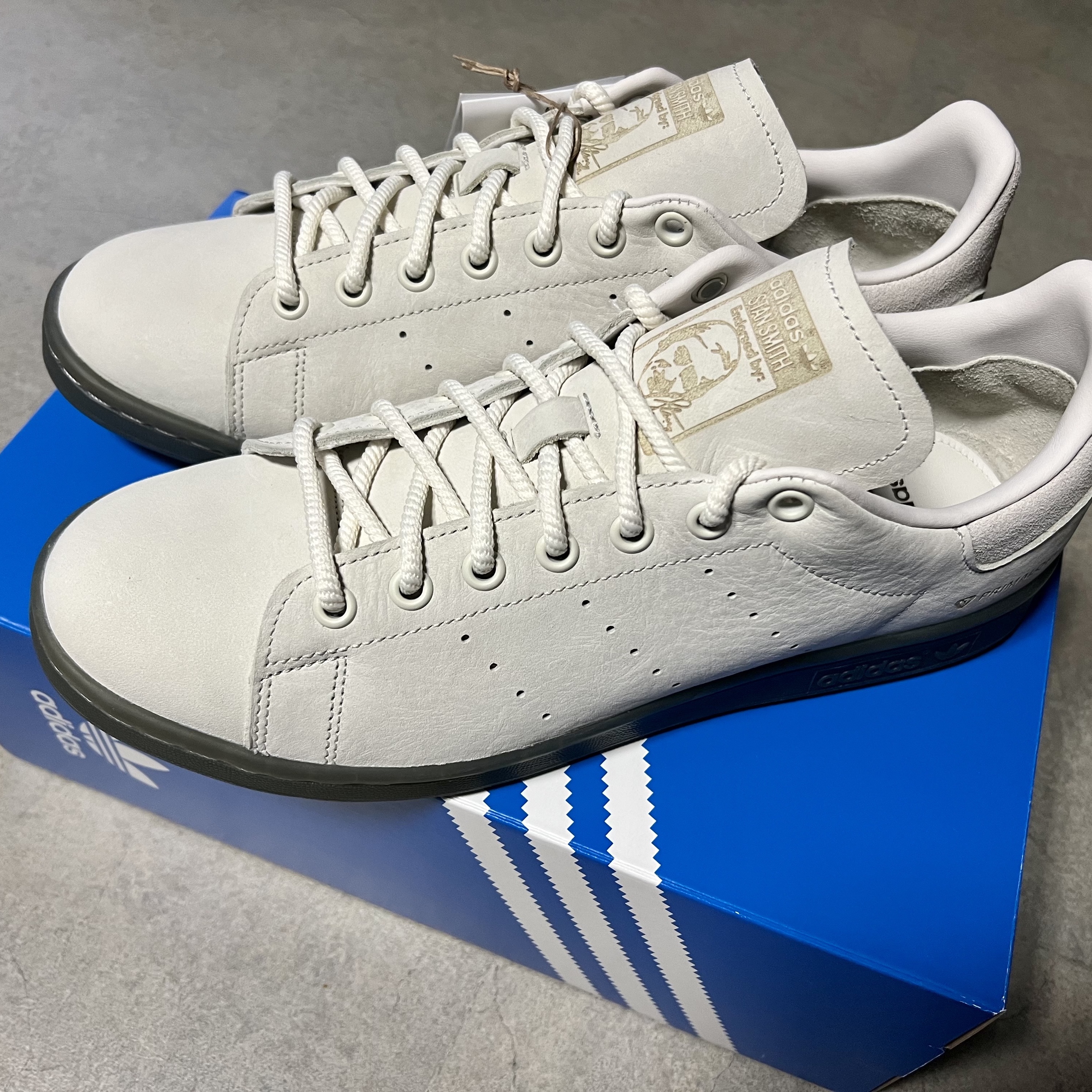 Adidas Stan Smith Recon White Tint 착용 스타일