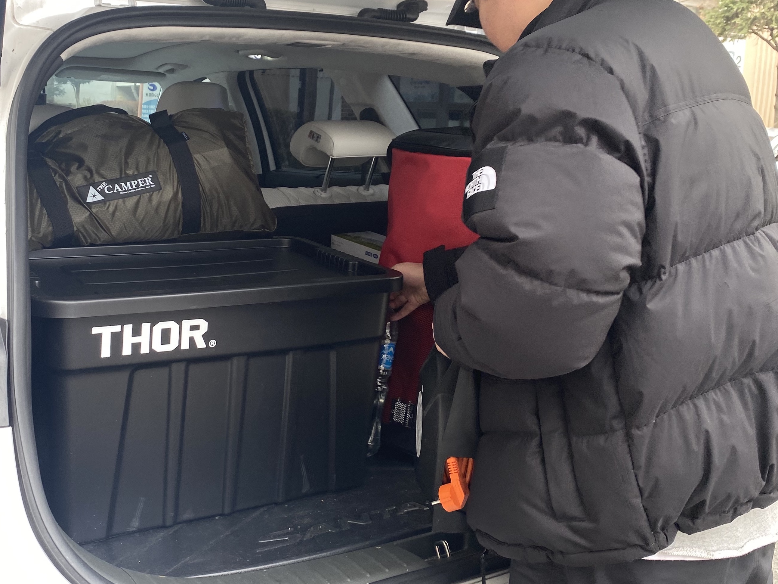 The North Face White Label Neo Nuptse Down Jacket Black 착용 스타일