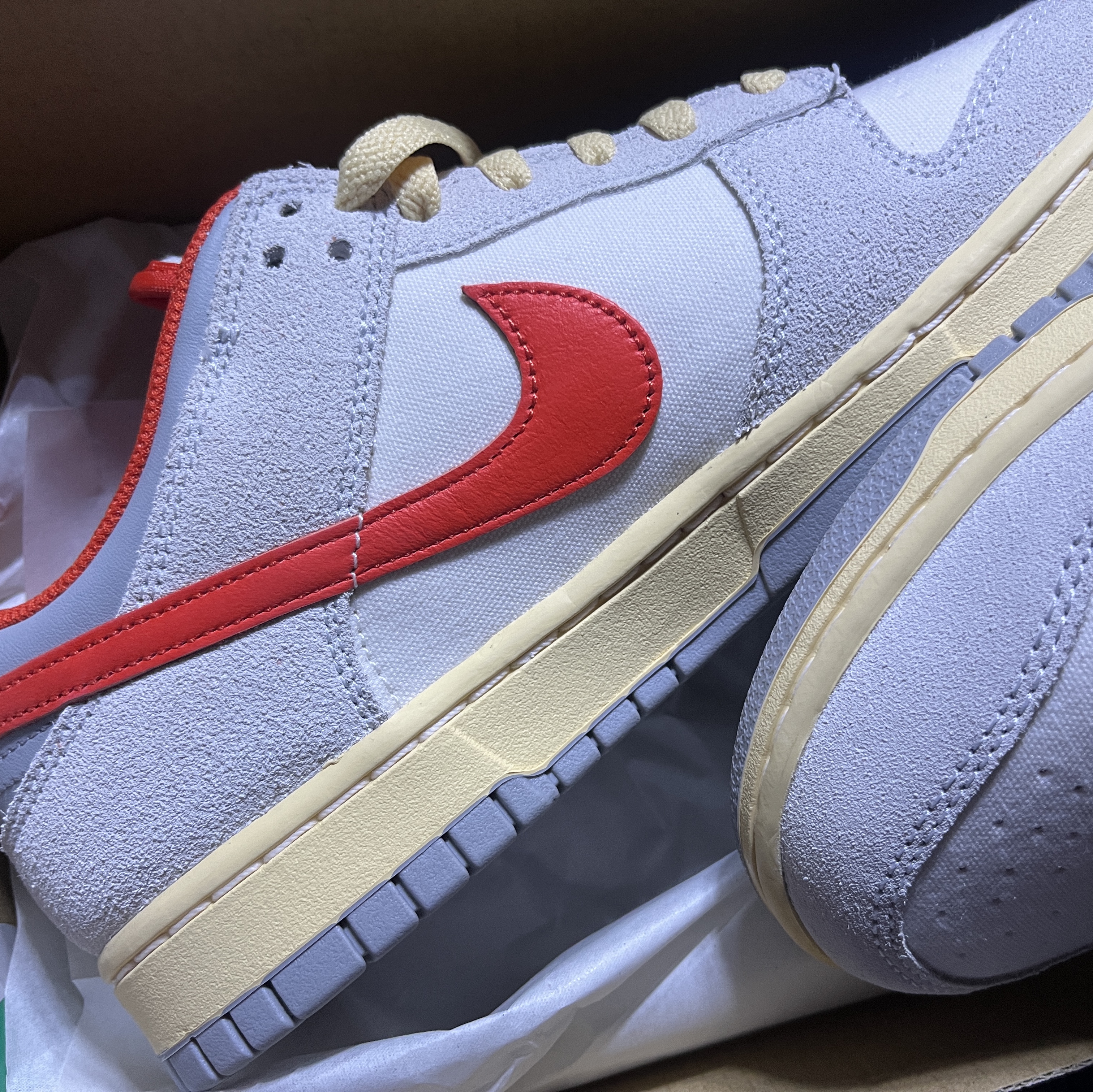 Nike Dunk Low Sail Picante Red 착용 스타일