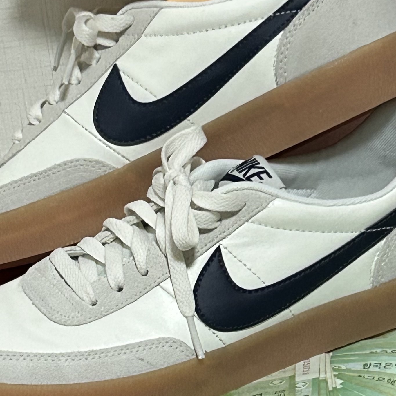 Nike x J.Crew Killshot 2 Sail Midnight Navy 착용 스타일