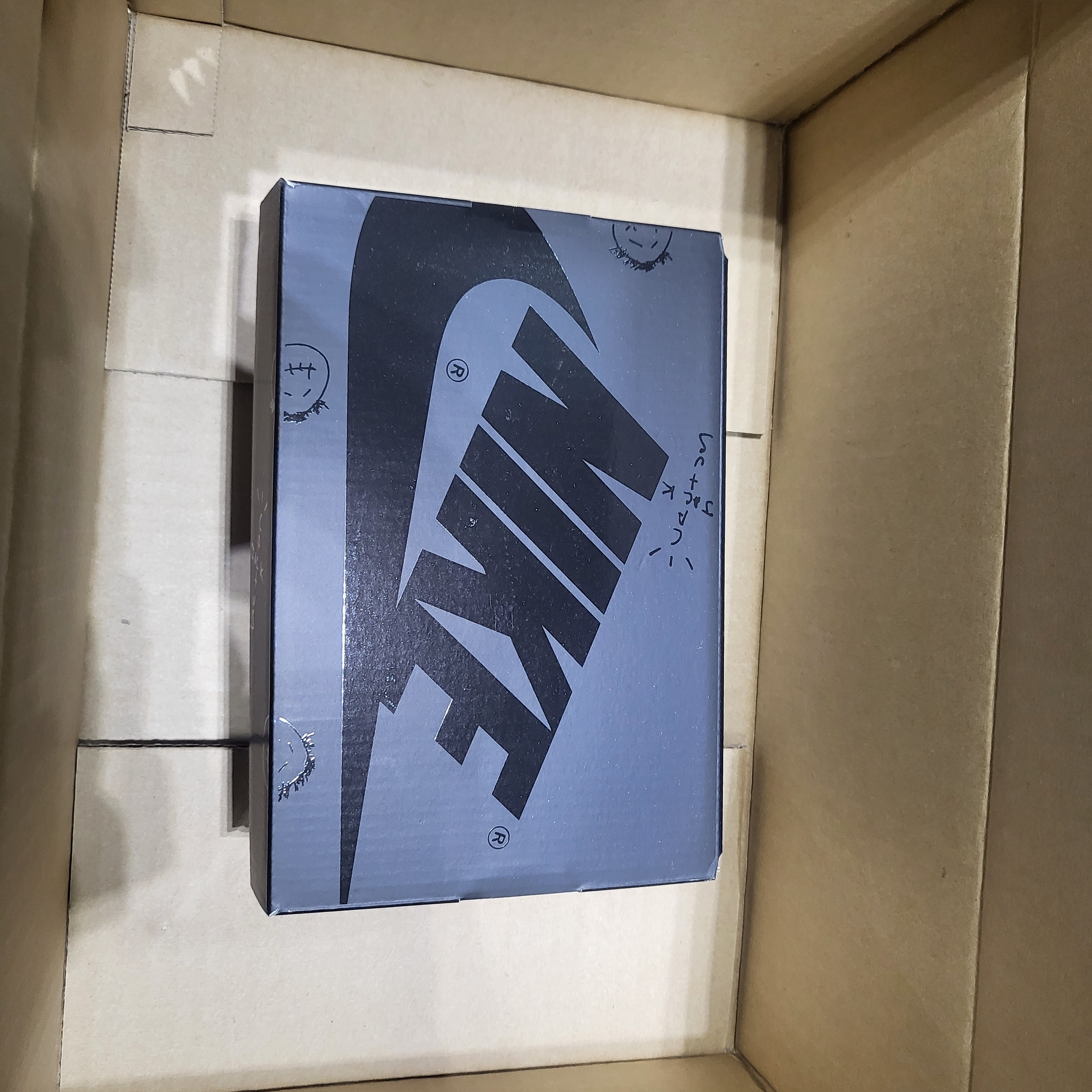 (TD) Jordan 1 x Travis Scott Retro Low OG SP Black Phantom 착용 스타일 - 5