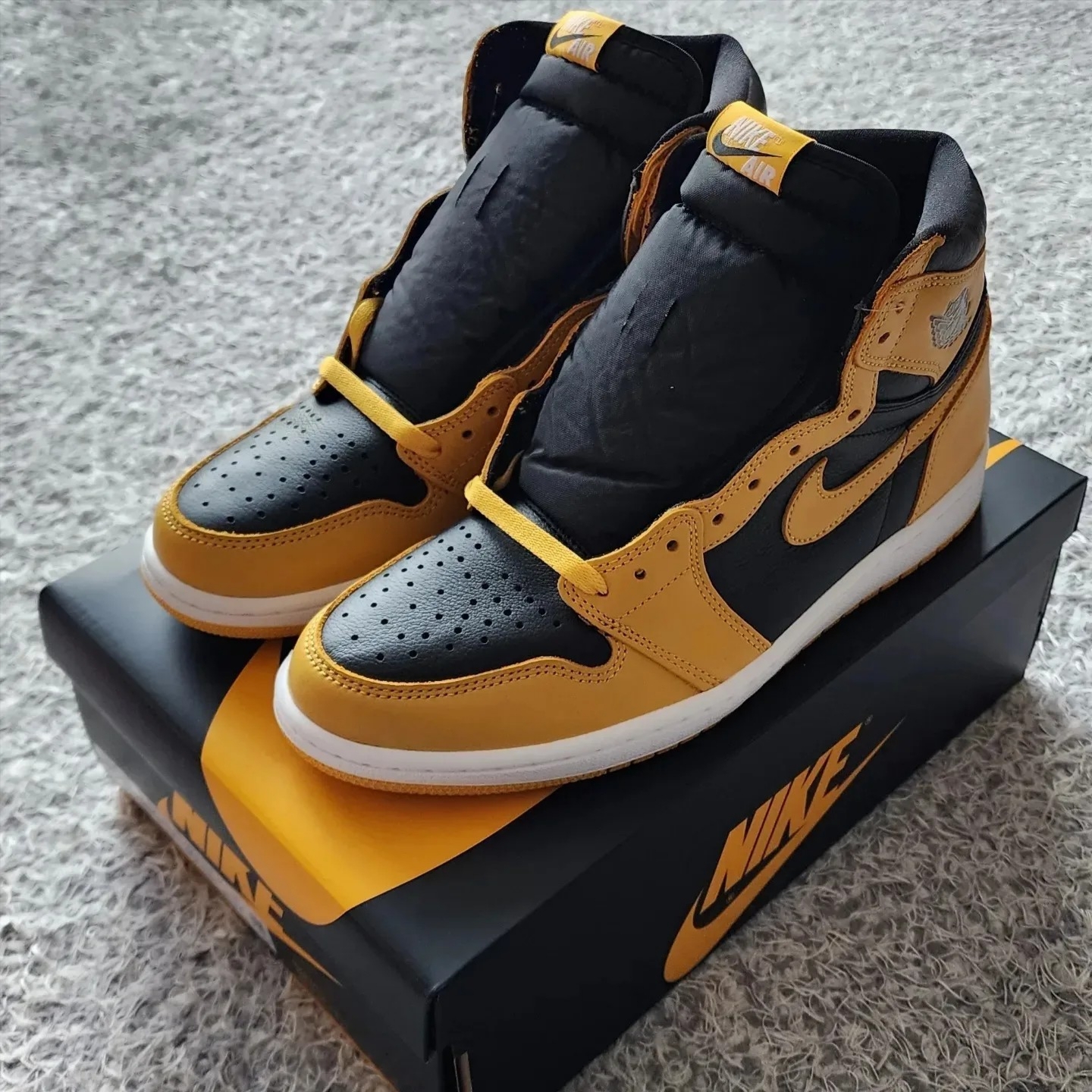 Jordan 1 Retro High OG Pollen 착용 스타일 - 4
