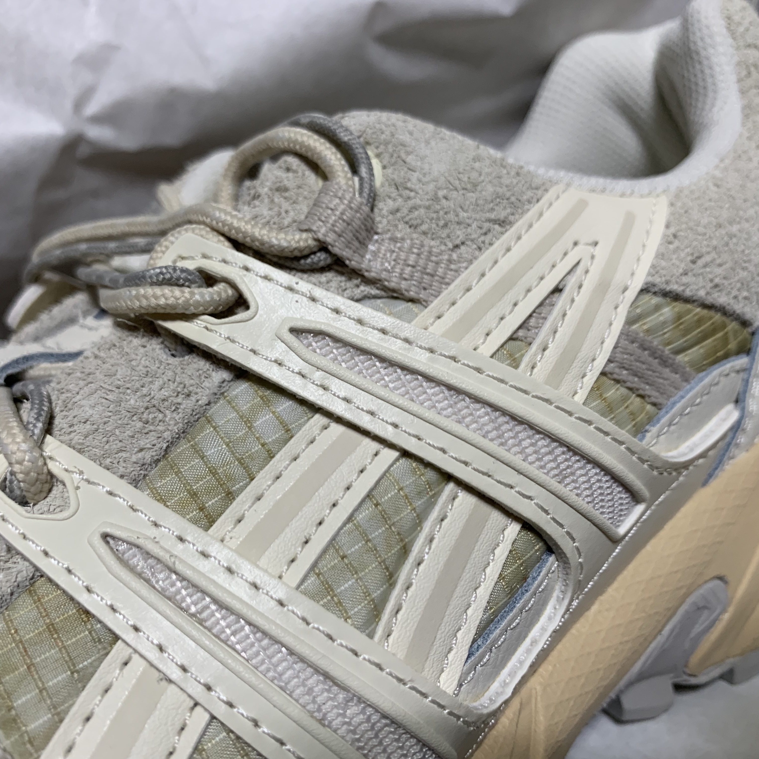 Asics Gel-Sonoma 15-50 Cream Oatmeal 착용 스타일