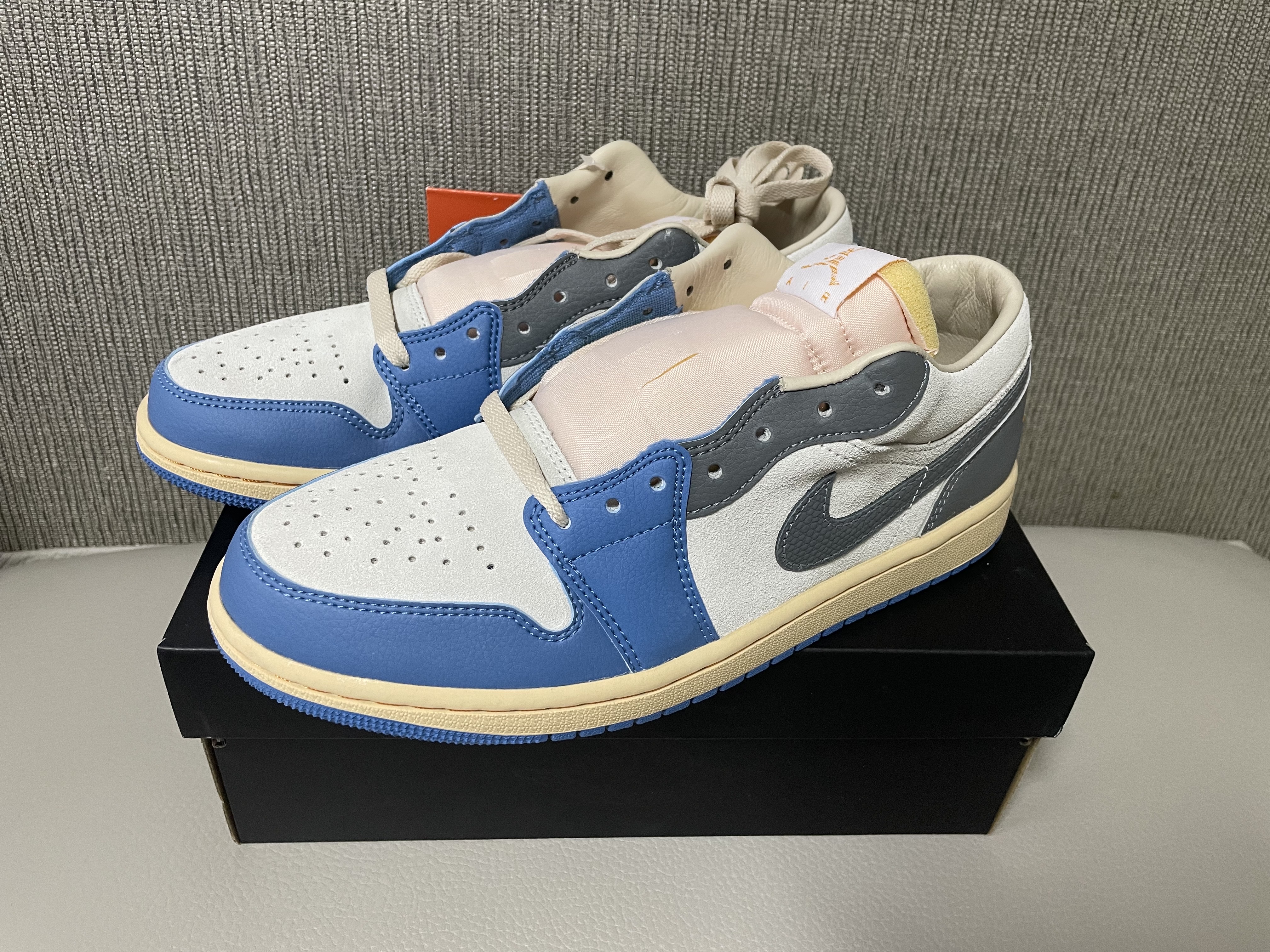 Jordan 1 Low SE Tokyo 96 착용 스타일
