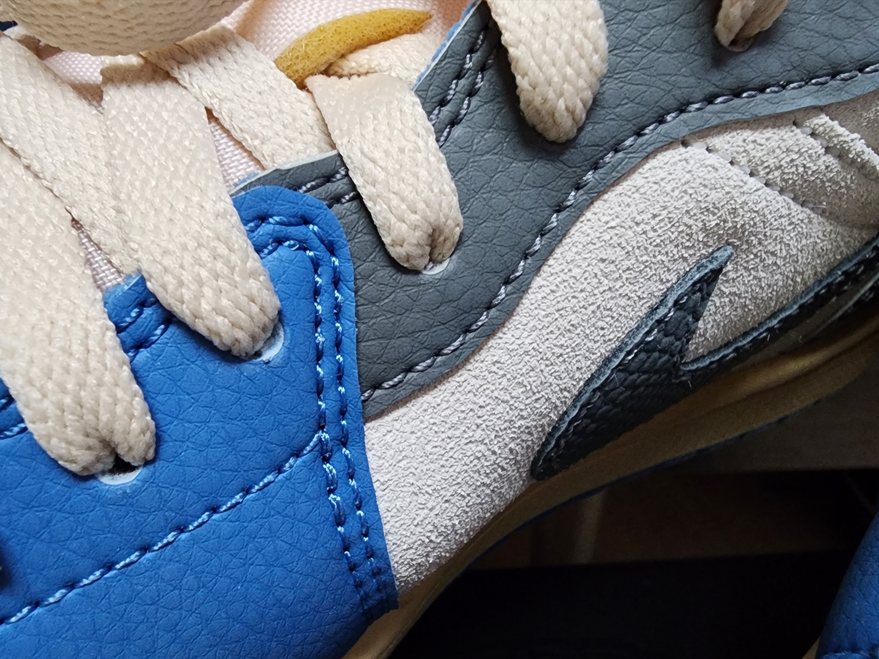 Jordan 1 Low SE Tokyo 96 착용 스타일 - 2