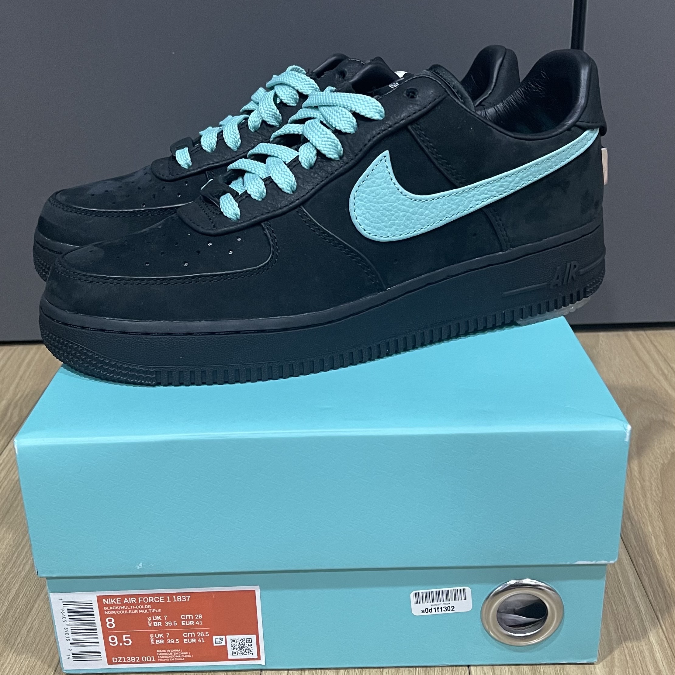 Nike x Tiffany & Co. Air Force 1 Low SP 1837 착용 스타일 - 1
