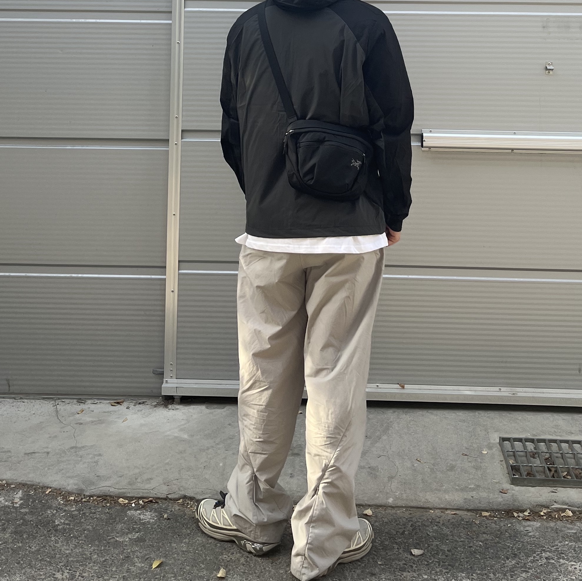 Salomon XT-6 Gore-Tex Vintage Khaki, Sansan Gear Closeable Pants Grey - 22FW 착용 스타일 - 3