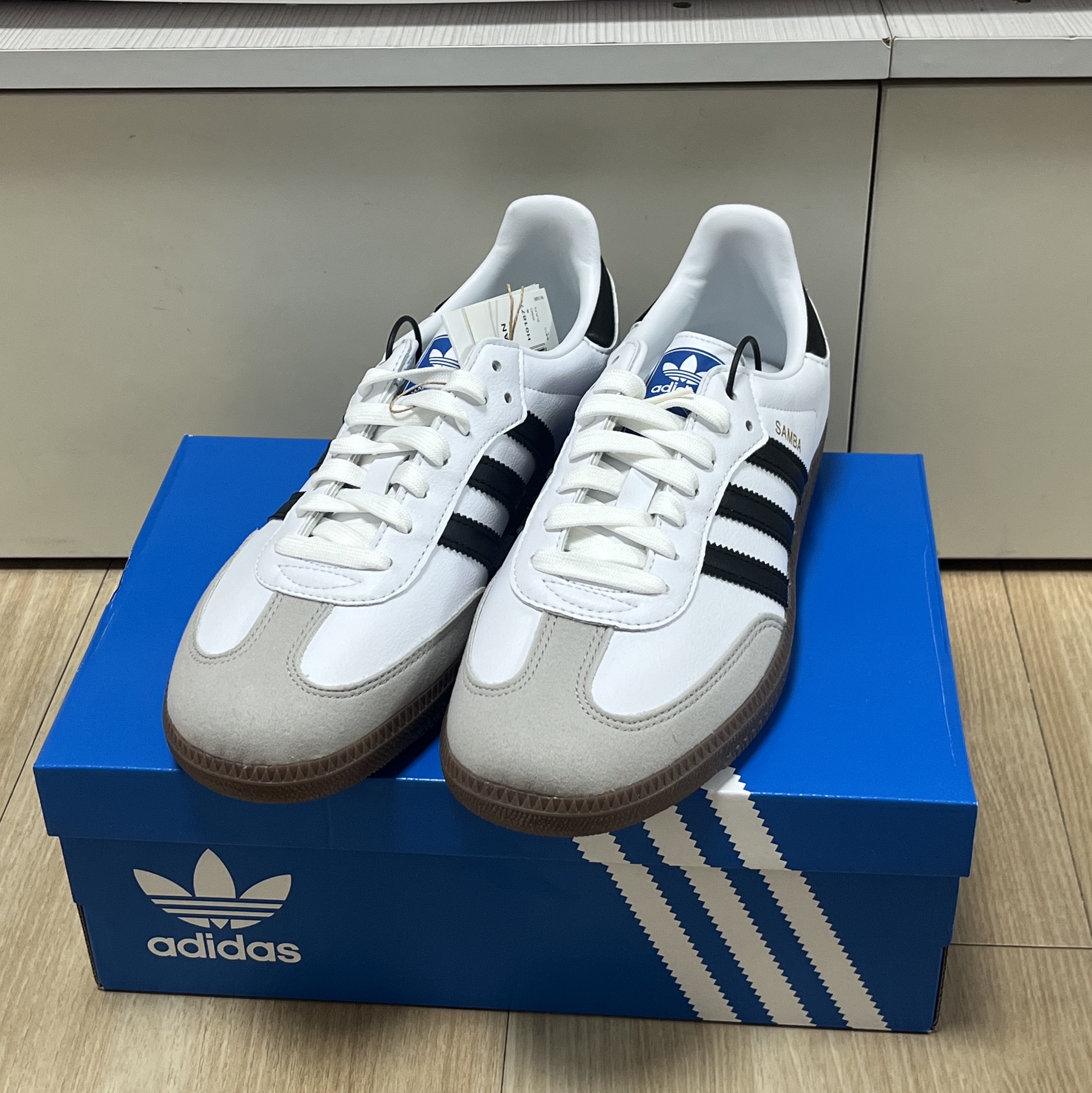 Adidas Samba Vegan White Black 착용 스타일