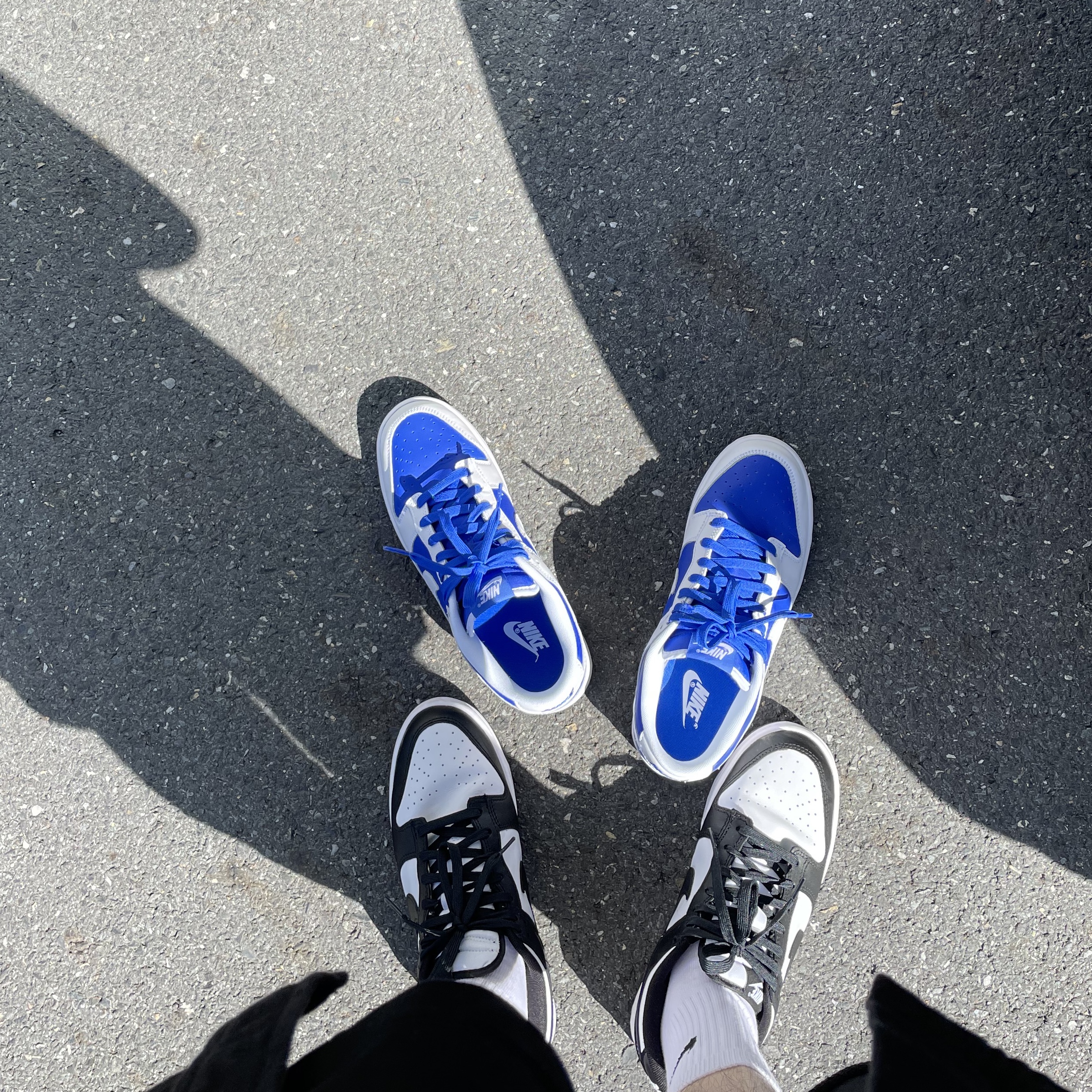 Nike Dunk Low Retro Black, Nike Dunk Low Retro Racer Blue and White 착용 스타일