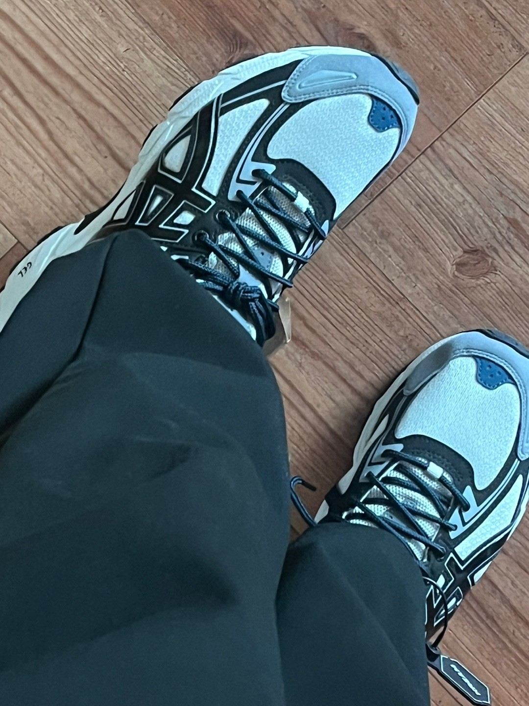 Asics Gel-Venture 6 SPS Glacier Grey 착용 스타일 - 2