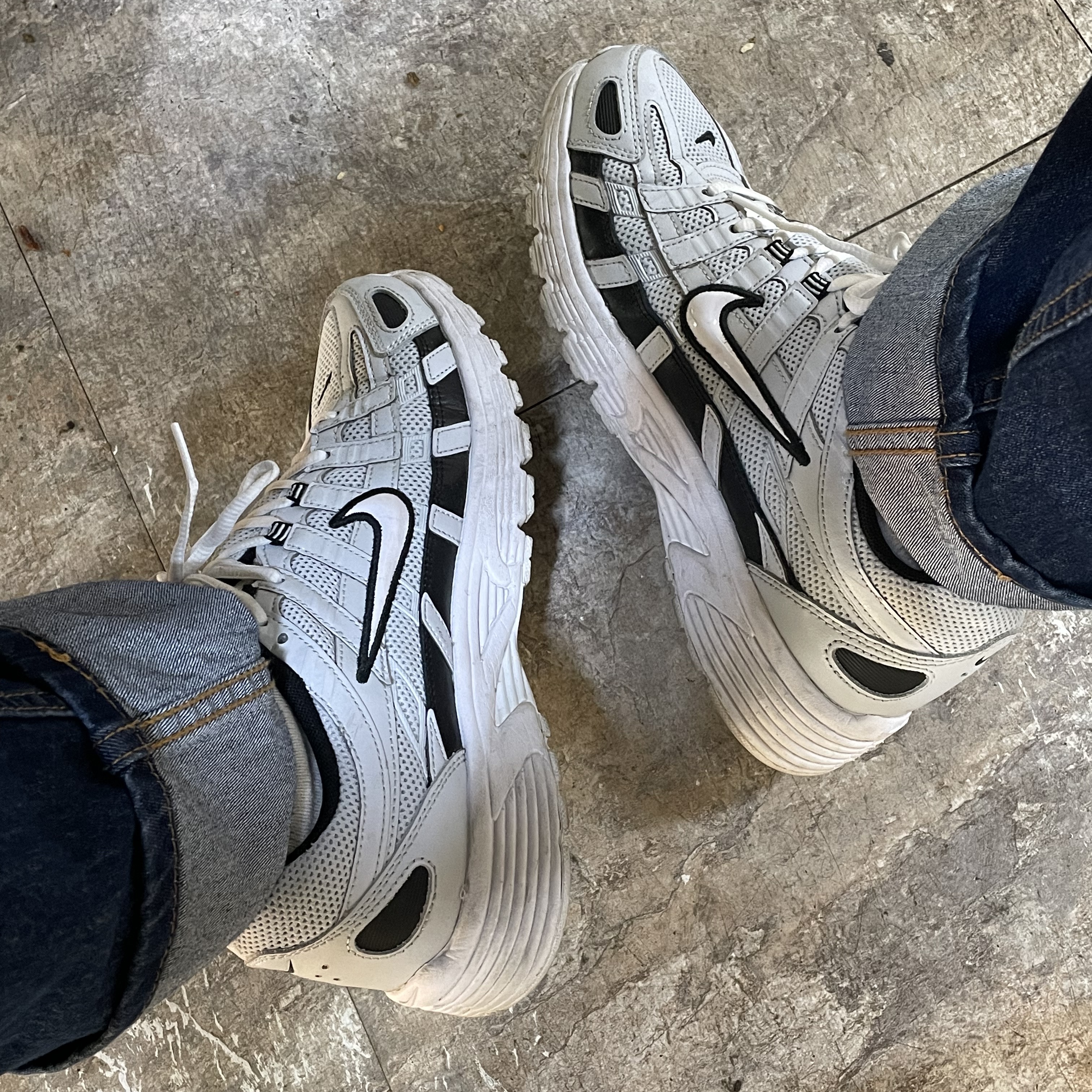 Nike P-6000 Pure Platinum 착용 스타일