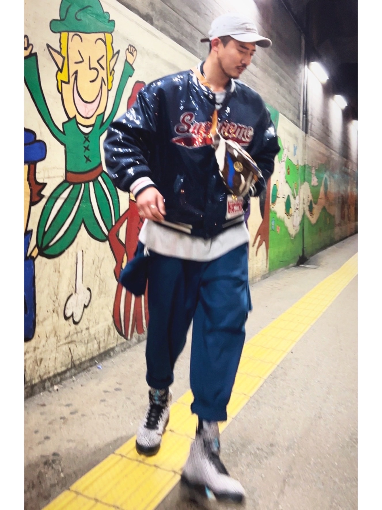 Supreme Mitchell & Ness Sequin Varsity Jacket Navy - 23SS, Nike x Parra SB Team USA Coveralls Brave Blue - US/EU 착용 스타일 - 2