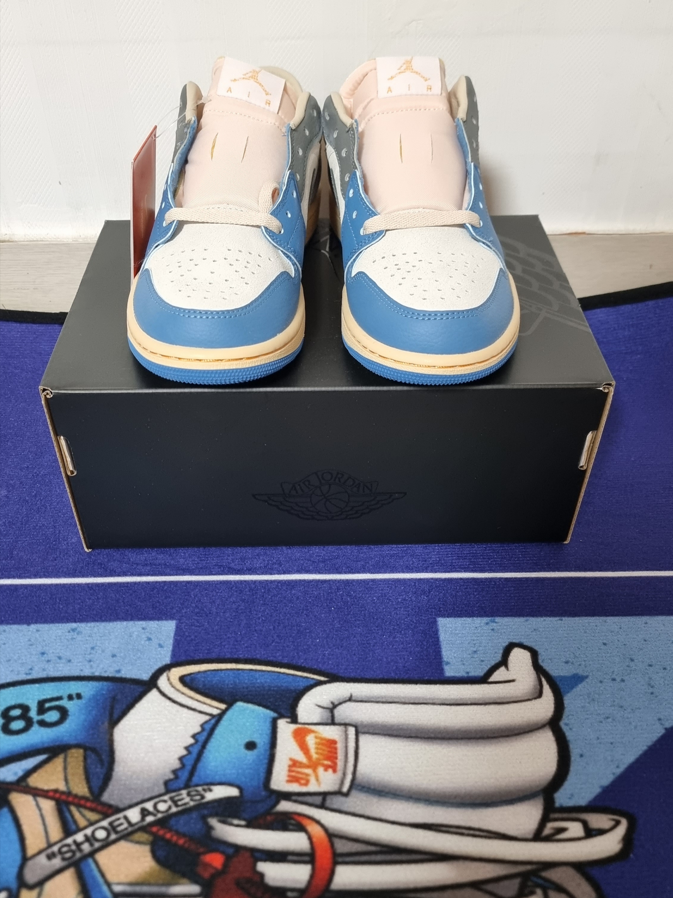 Jordan 1 Low SE Tokyo 96 착용 스타일 - 1