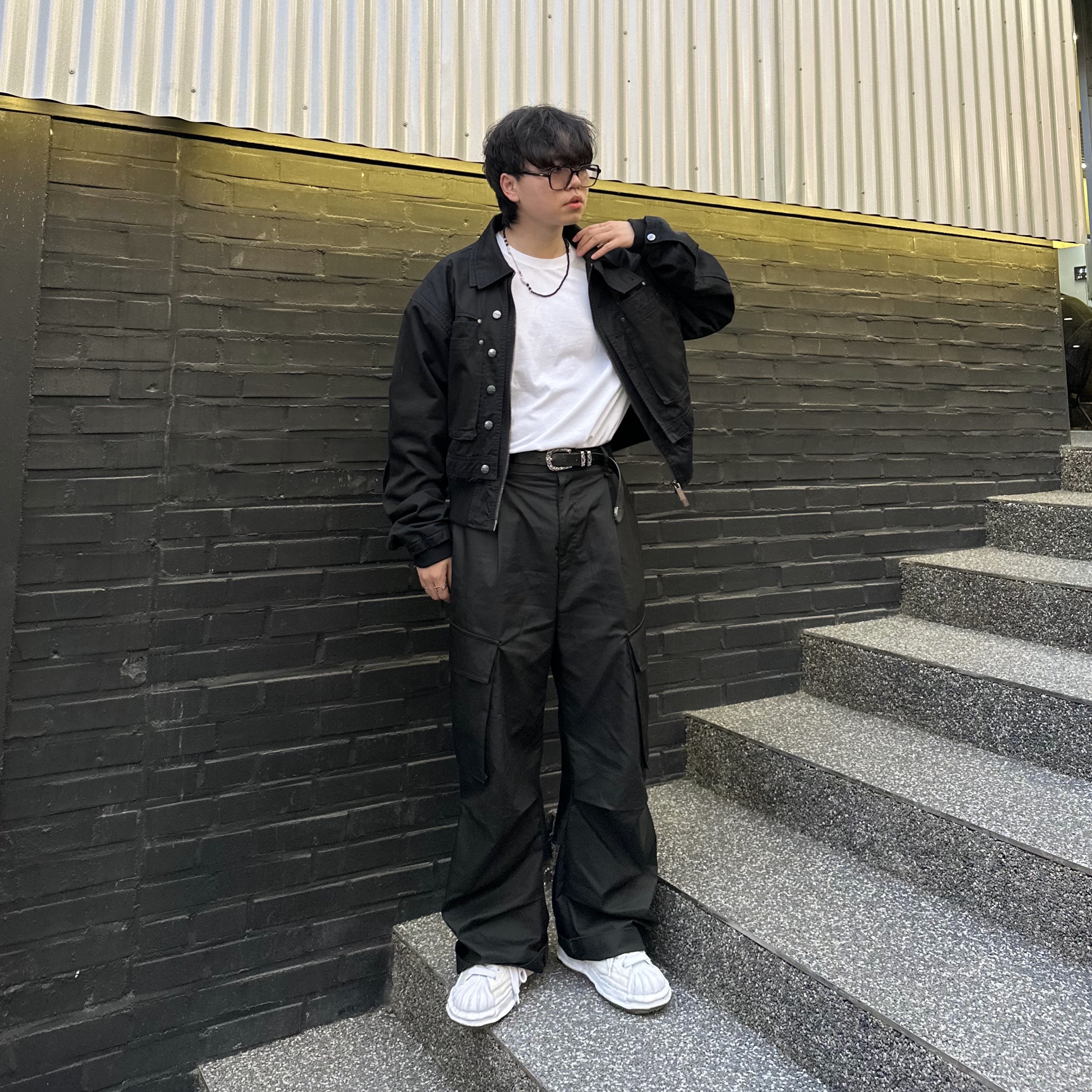 Maison Mihara Yasuhiro Blakey OG Sole Canvas Low-top Sneakers White 착용 스타일 - 2