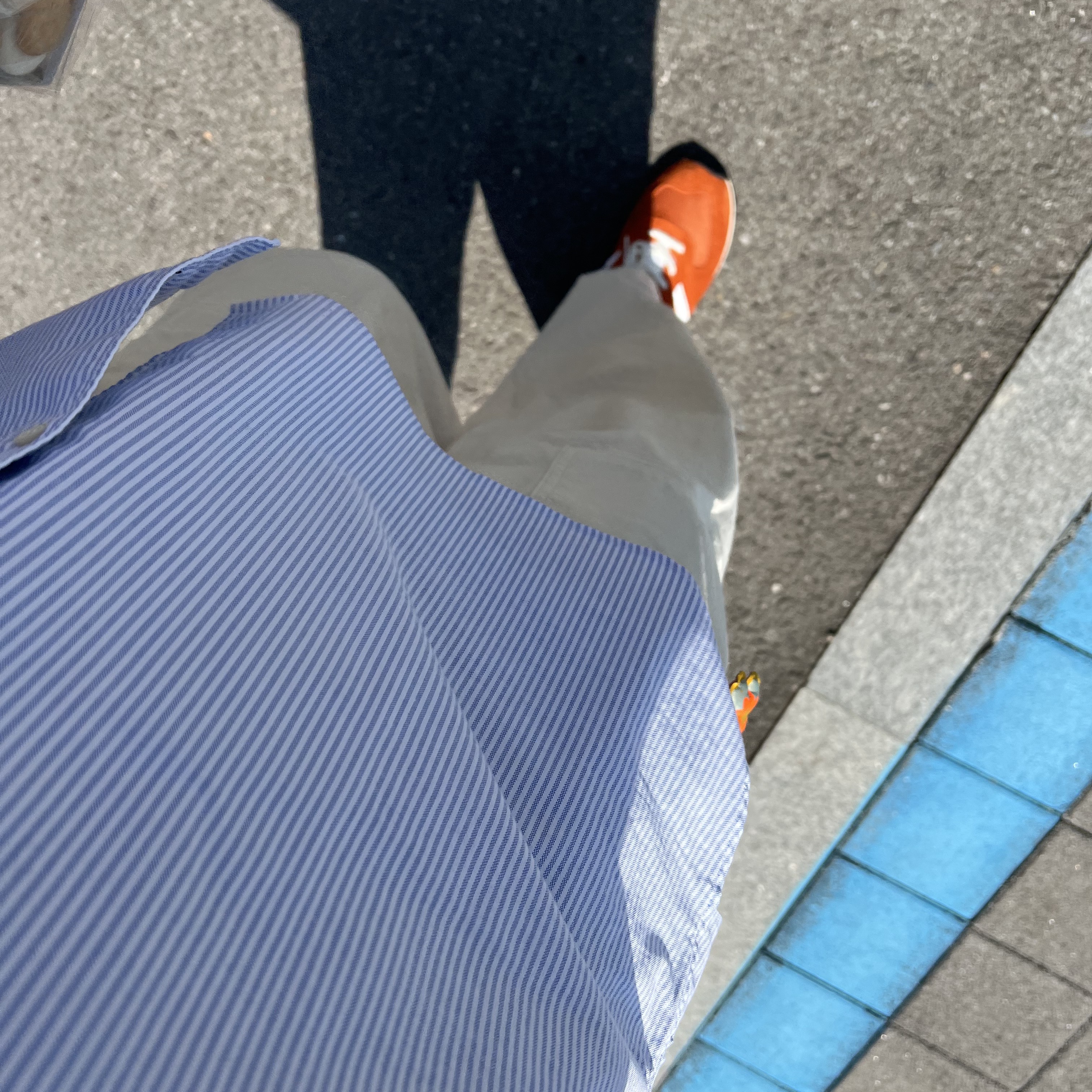 New Balance 574 Heritage Orange Burst White 착용 스타일