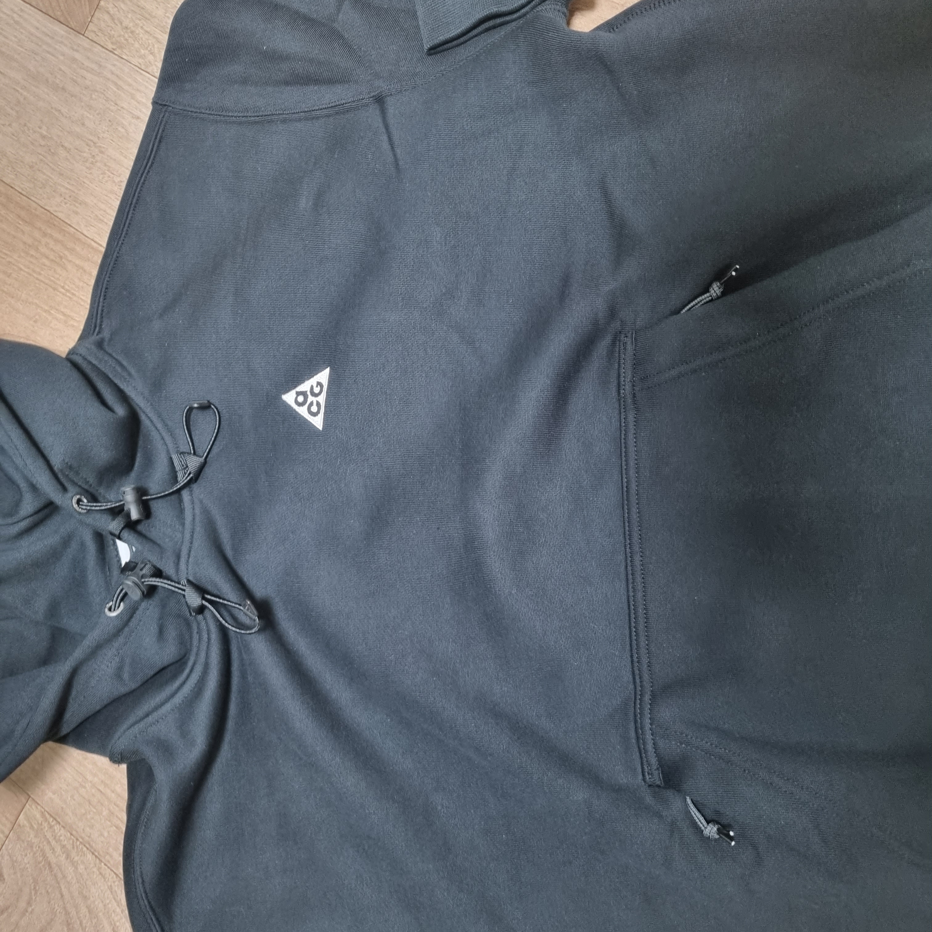 Nike ACG Therma-Fit Fleece Pullover Hoodie Black - Asia 착용 스타일