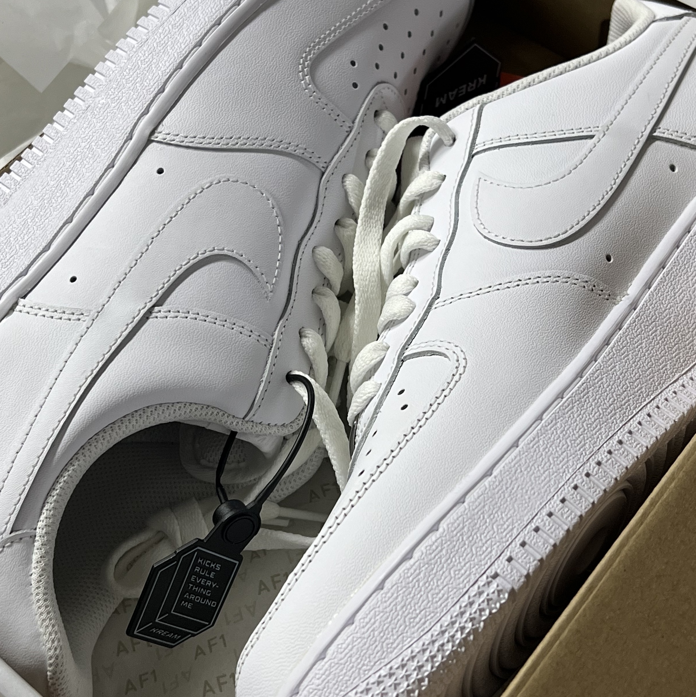 Nike Air Force 1 '07 Low White 착용 스타일