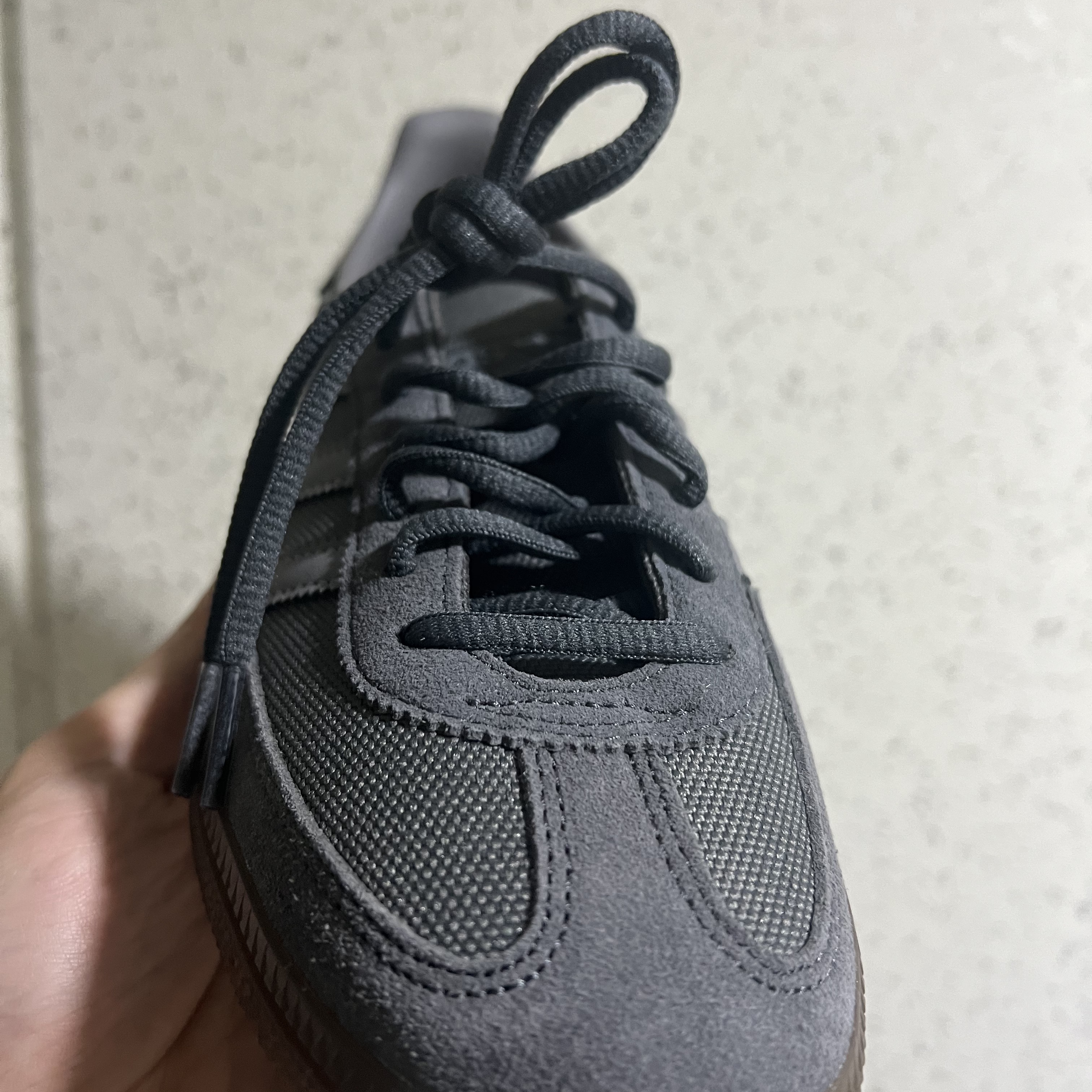 Adidas Spezial Handball Grey Gum 착용 스타일 - 2