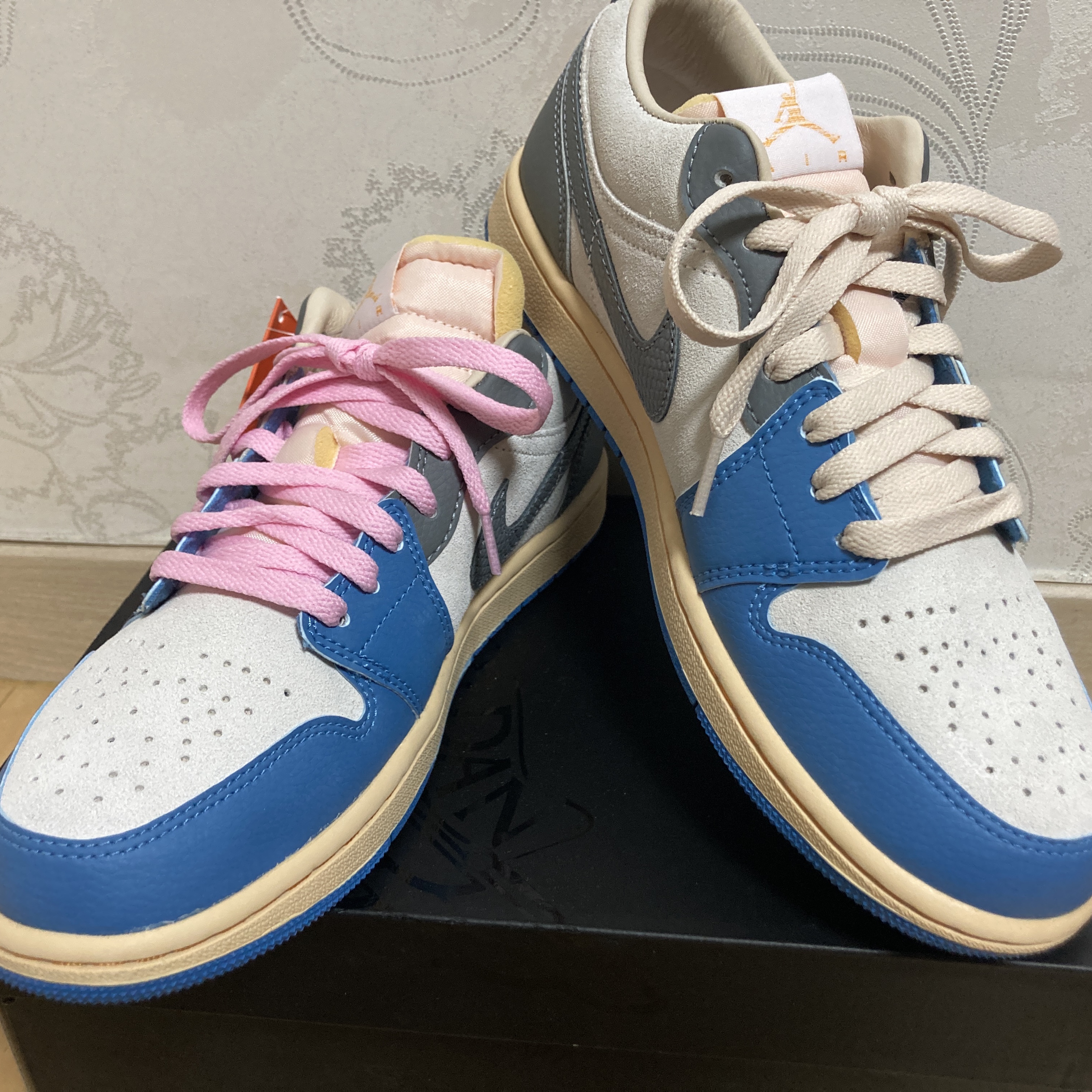 Jordan 1 Low SE Tokyo 96 착용 스타일 - 1