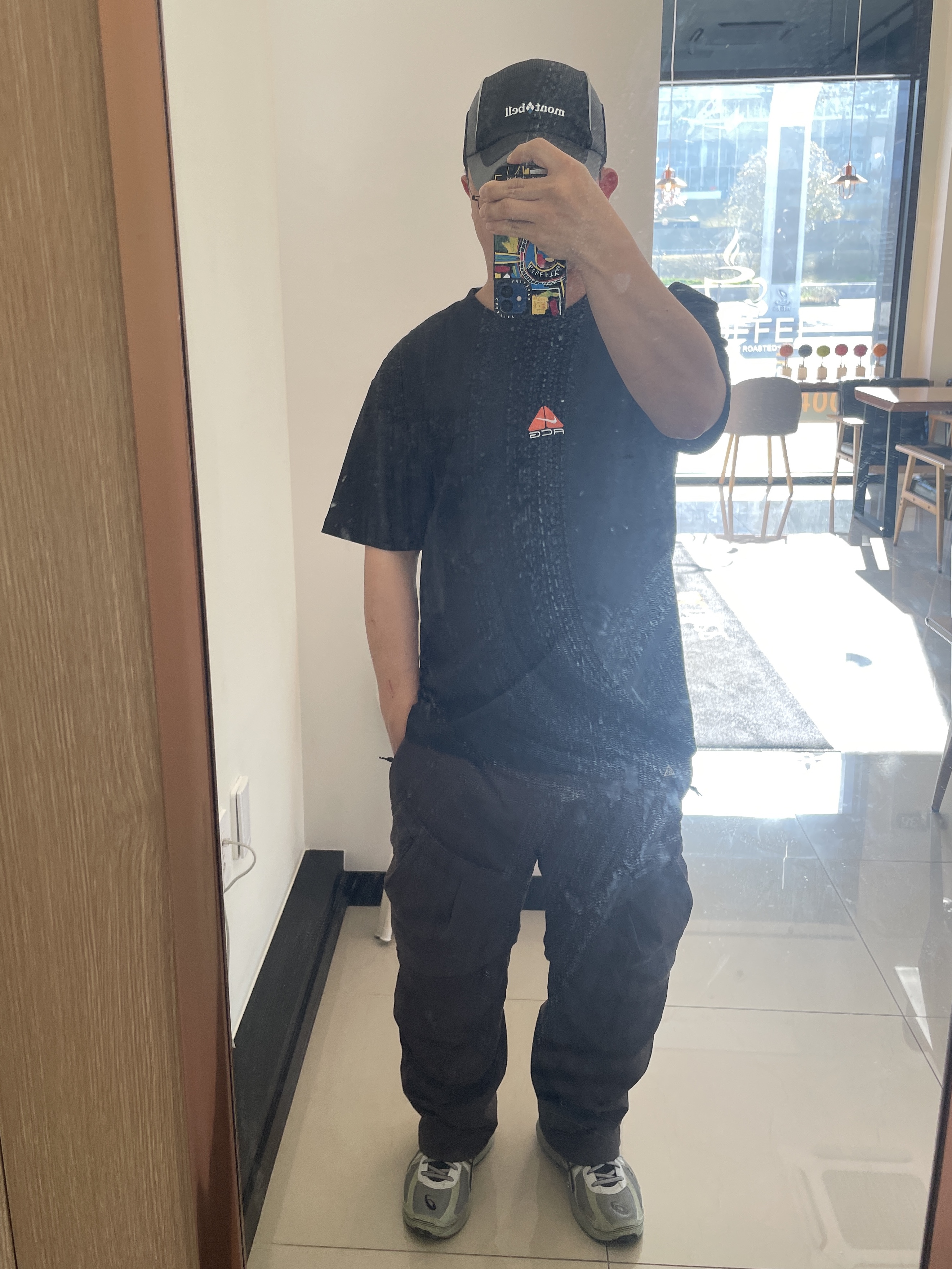 Nike ACG LBR Lungs T-Shirt Black - Asia, Nike ACG Smith Summit Cargo Pants Velvet Brown - Asia 착용 스타일