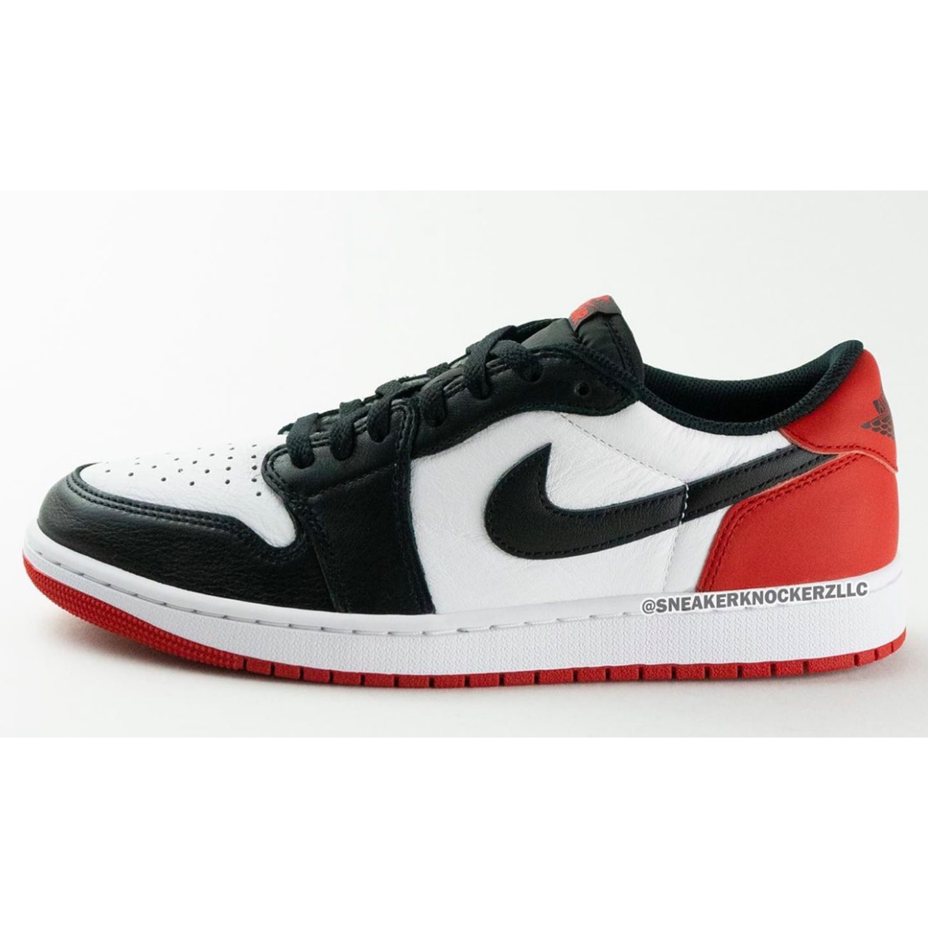 Jordan 1 Retro Low OG Black Toe 착용 스타일 - 2