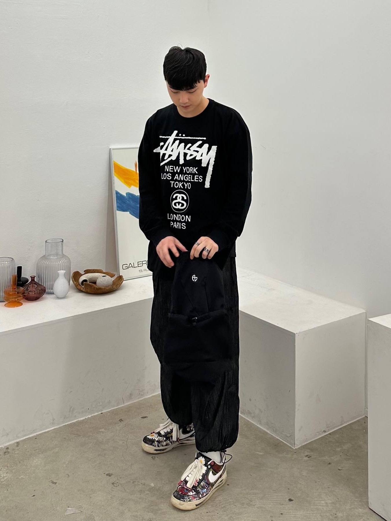 Stussy World Tour LS T-Shirt Black, Nike x Peaceminusone Air Force 1 Low Para-Noise 착용 스타일 - 1