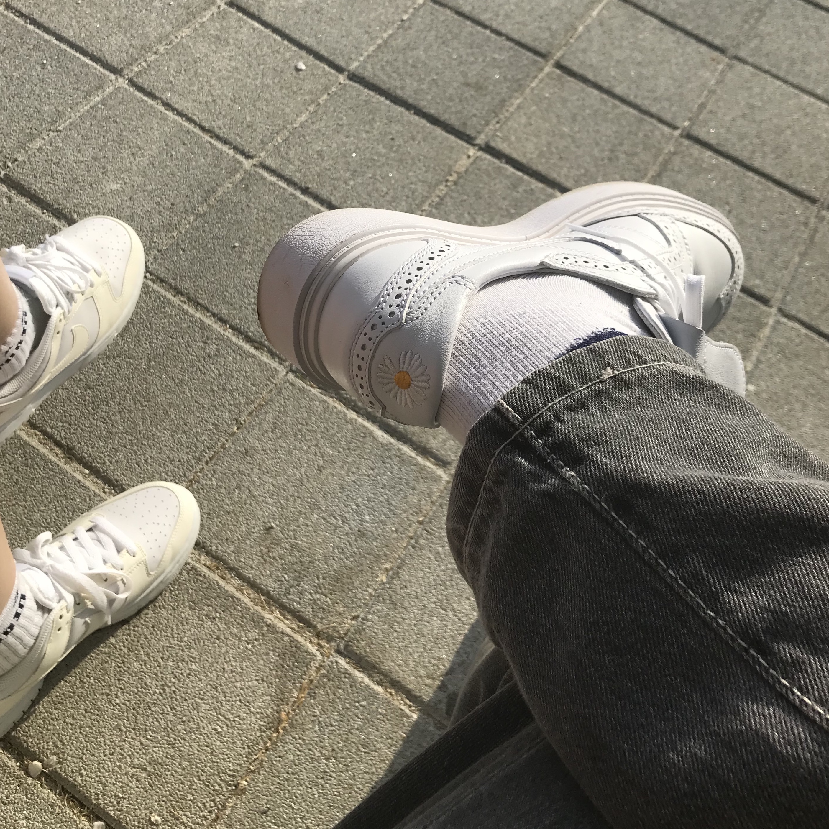 Nike x Peaceminusone Kwondo1 White, IAB Studio Socks Pack White Purple Cyan 착용 스타일