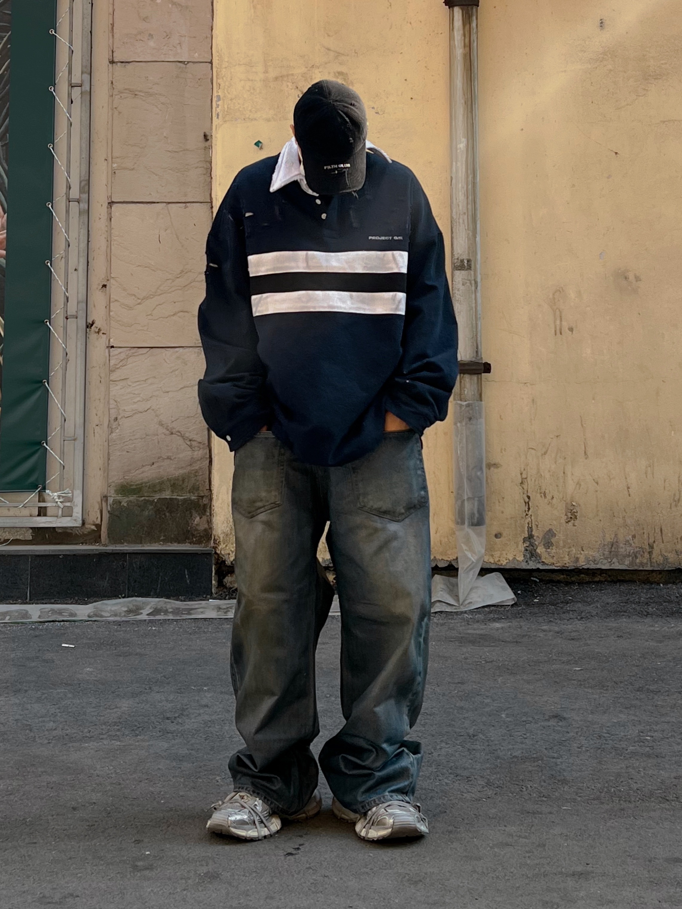 Project G/R Bullied Polo Shirts Navy, Project G/R Coated Backward Denim Pants Blue 착용 스타일 - 1