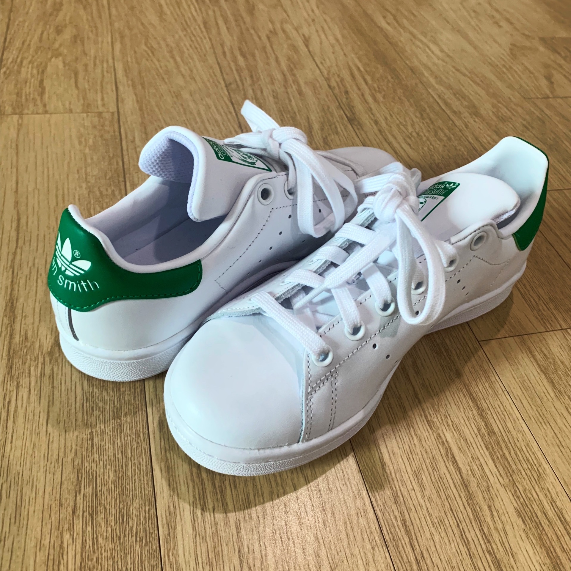 Adidas Stan Smith White Green OG 착용 스타일