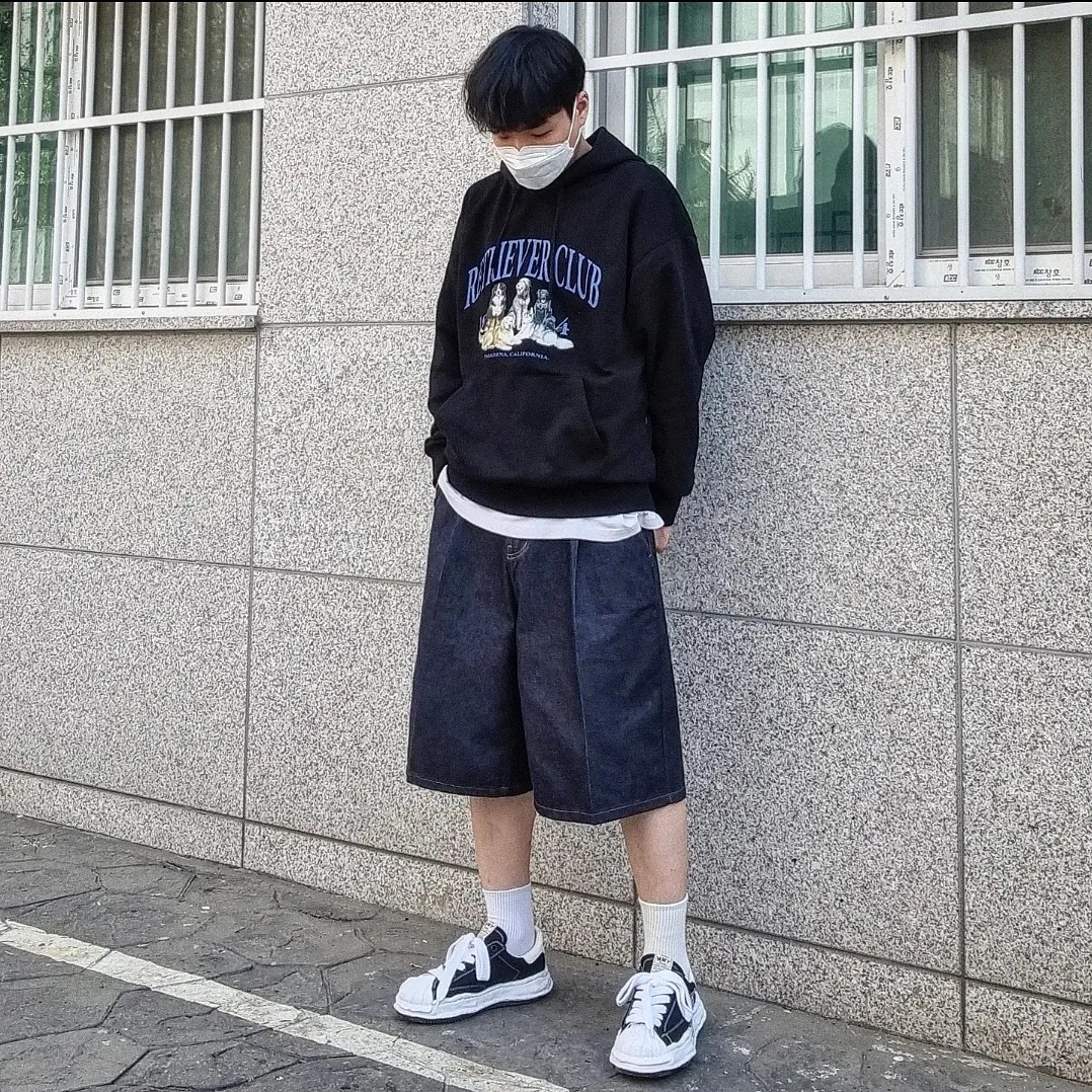 Maison Mihara Yasuhiro Blakey OG Sole Canvas Low-top Sneakers Black White 착용 스타일 - 1
