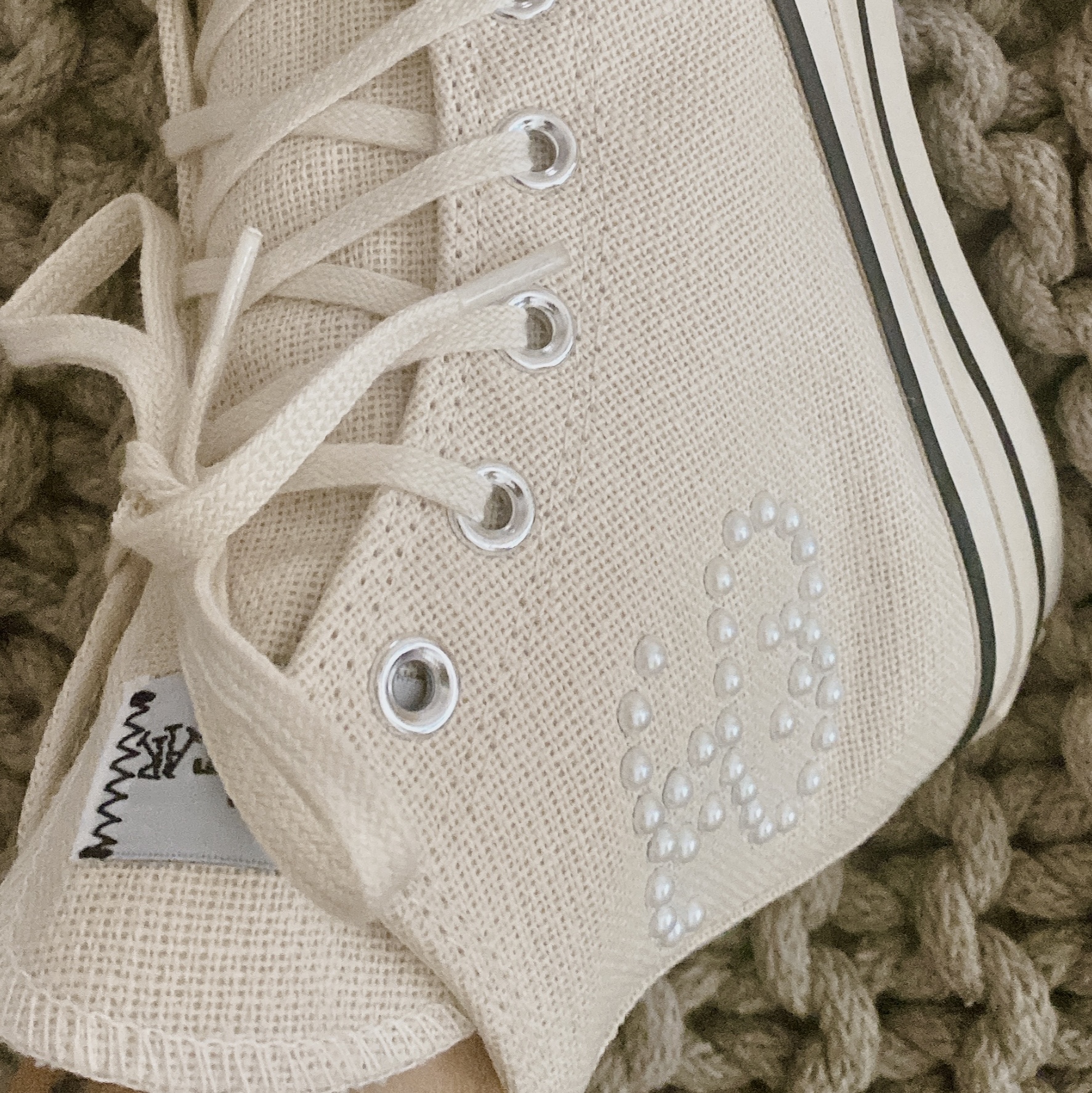 Converse x Stussy Chuck 70 High Natural Ivory 착용 스타일 - 1