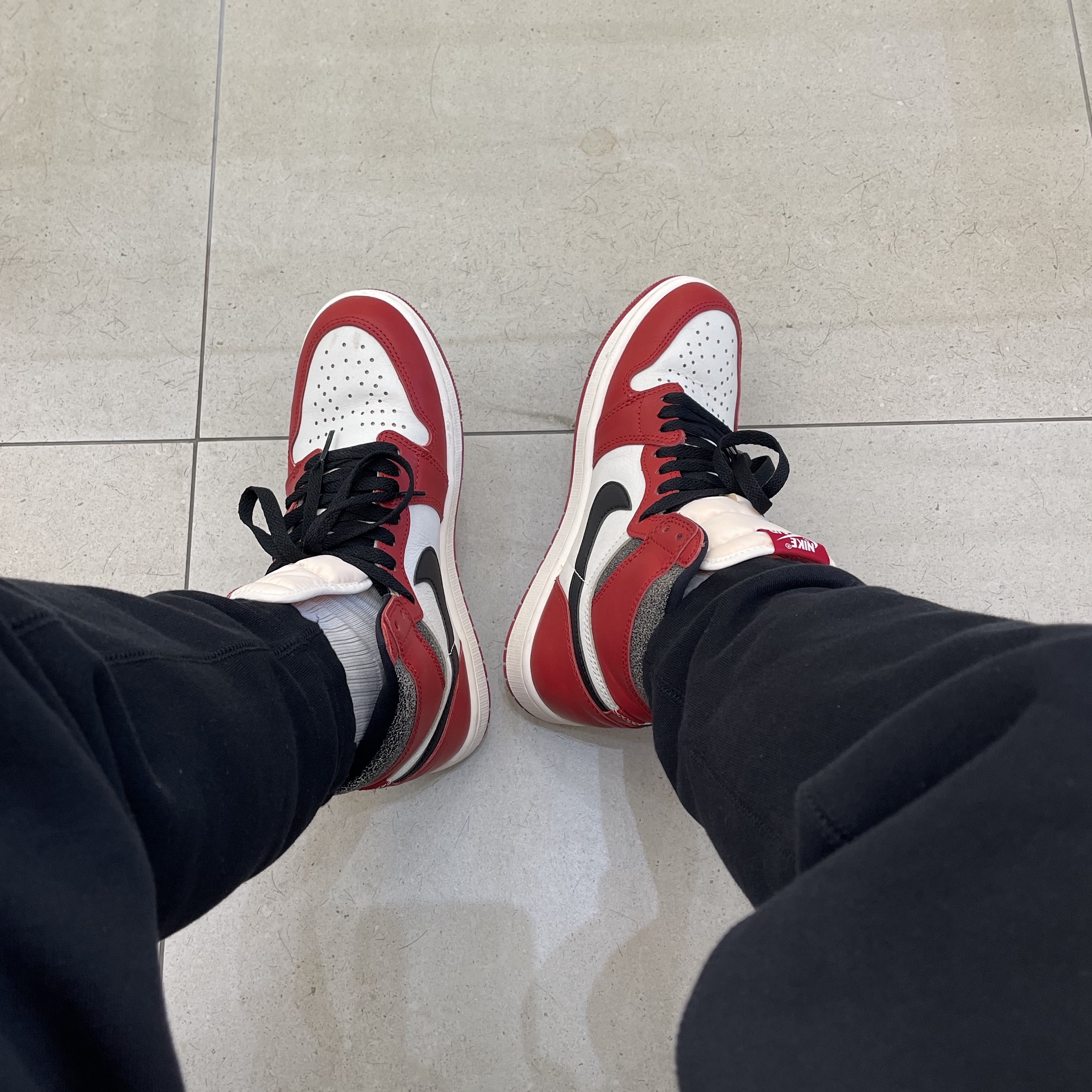 Jordan 1 Retro High OG Chicago 2022, Nike NRG Solo Swoosh Fleece Pants Black White - Asia 착용 스타일