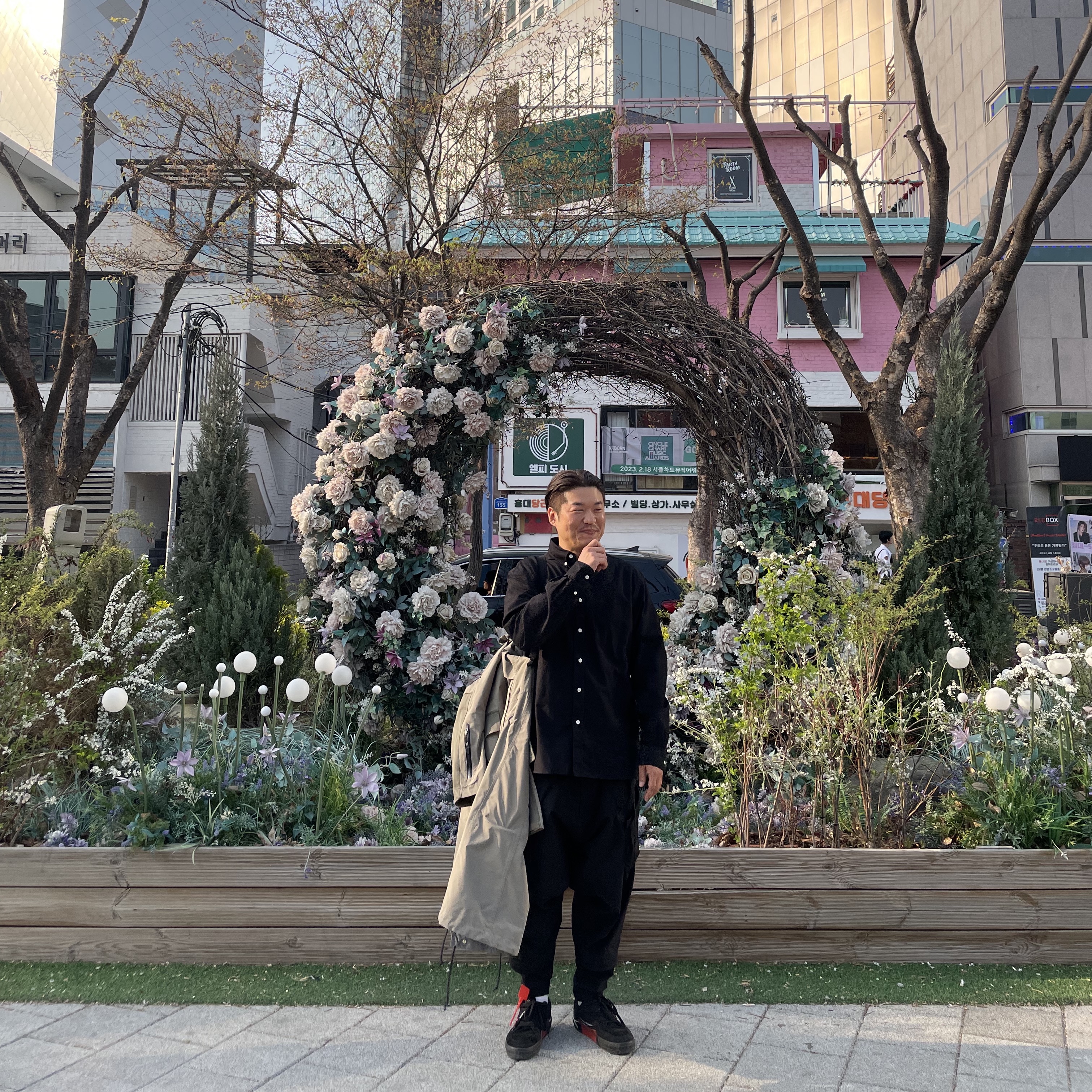 Sacai x Acronym Trench Coat Khaki 착용 스타일 - 2