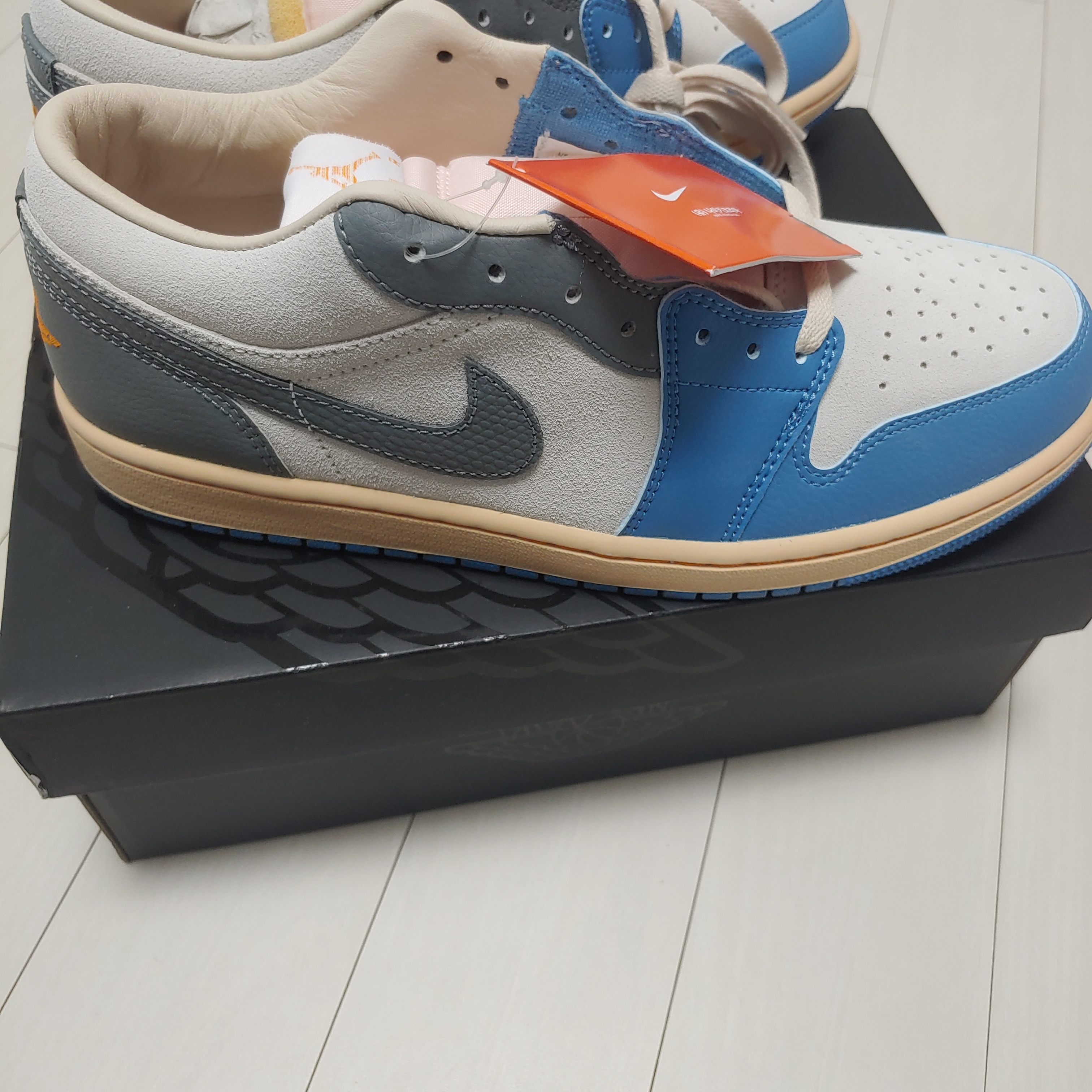 Jordan 1 Low SE Tokyo 96 착용 스타일 - 3