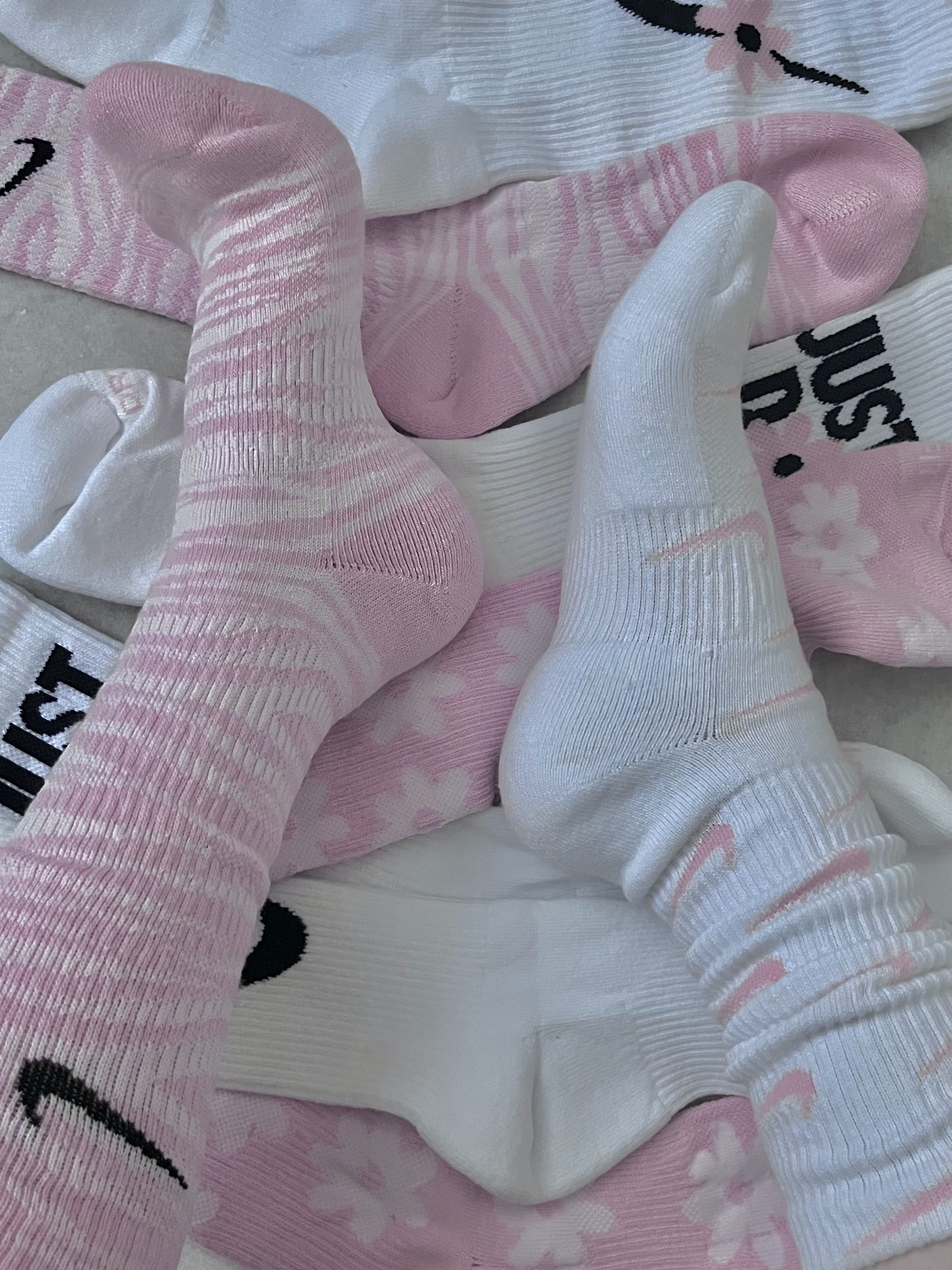 (Kids) Nike Everyday Plus Socks Pink White (6 Pack/Korean Ver.) 착용 스타일
